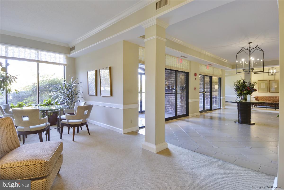 ASTORIA CONDOMINIUM - Residential