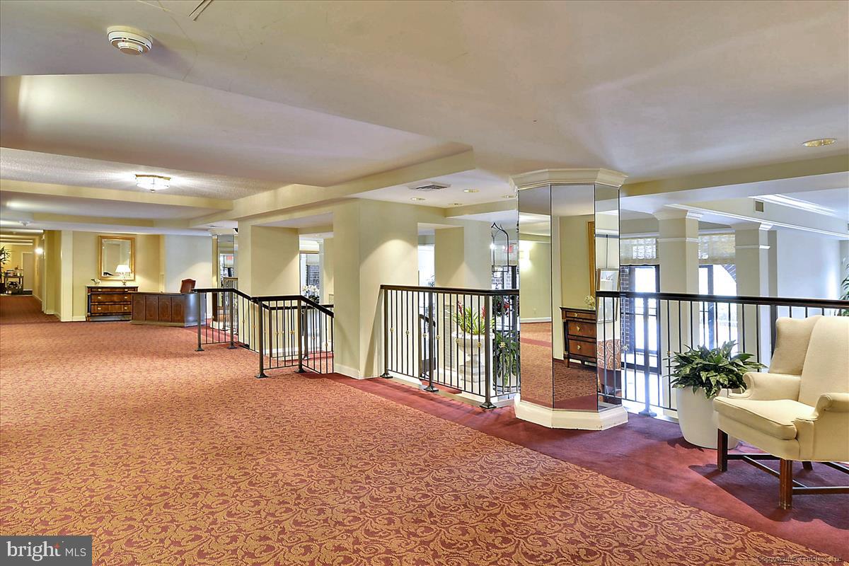 ASTORIA CONDOMINIUM - Residential