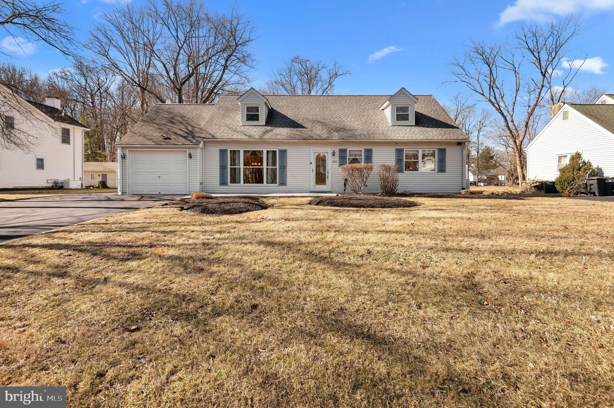 Welcome to 260 Robinwood Drive, a beautiful spacious home nestled in the heart of desirable Langhorne on a quiet & secluded cul-de-sac street in Robinwood Farms. This home has 4 bedrooms, 2 full baths, den/family room or office, dining room, kitchen nook, large living room, chef's kitchen that has an abundance of windows giving you view of a peaceful back yard oasis complete with an inground salt water pool, fenced in yard and serene wooded area. Come see this beautiful home today!