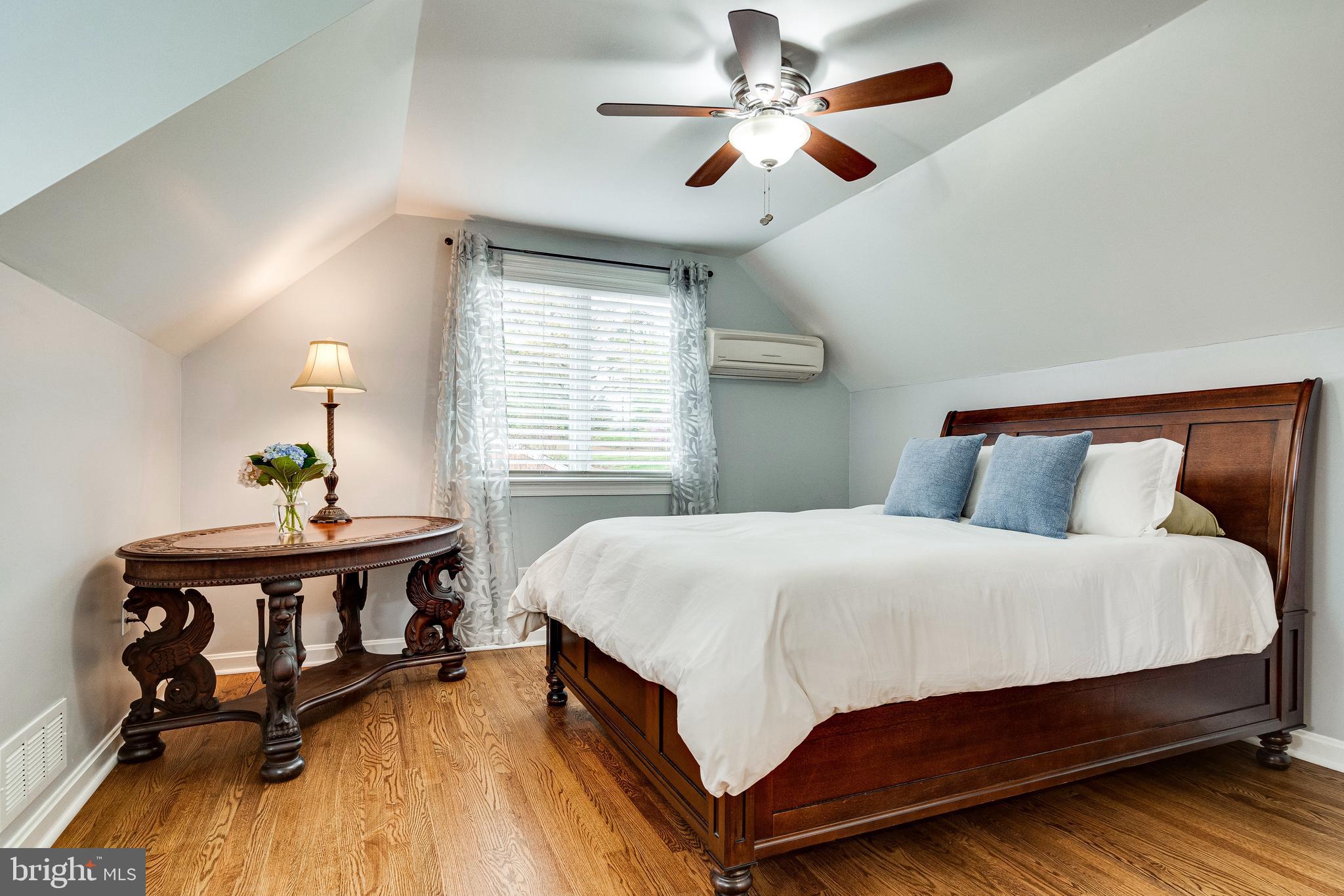 BARCROFT HILLS - Residential