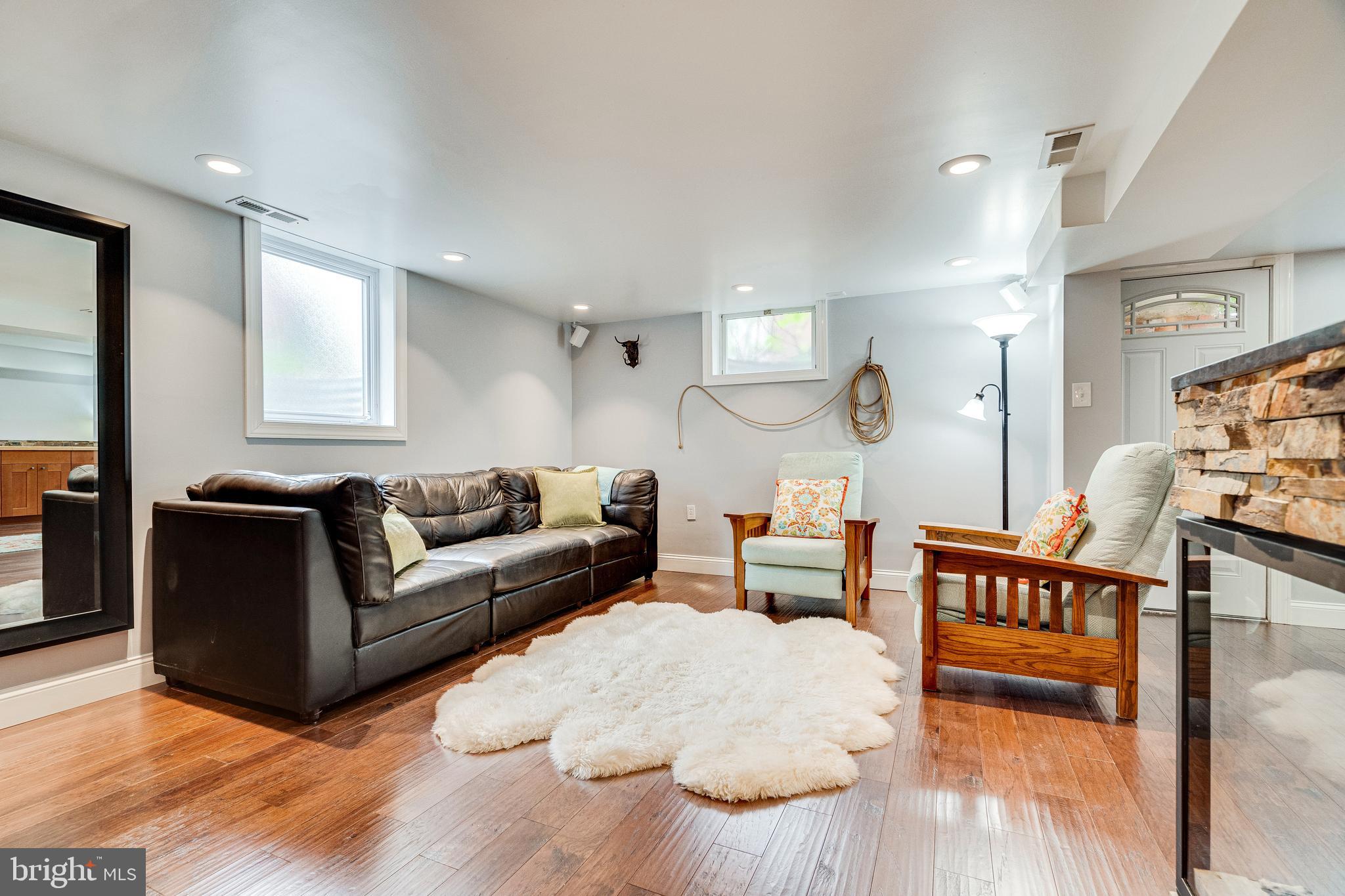 BARCROFT HILLS - Residential