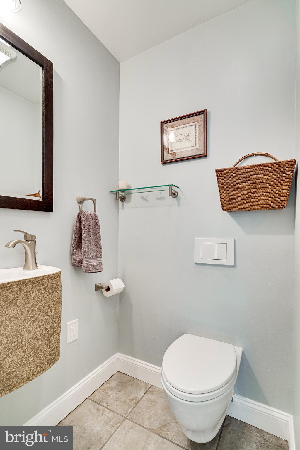 BARCROFT HILLS - Residential