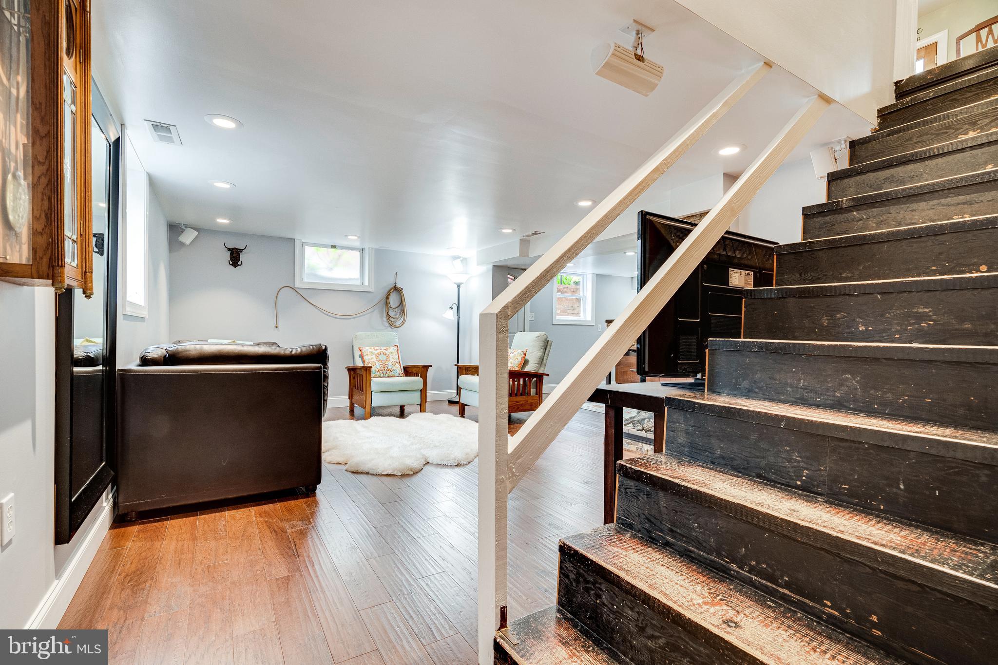 BARCROFT HILLS - Residential