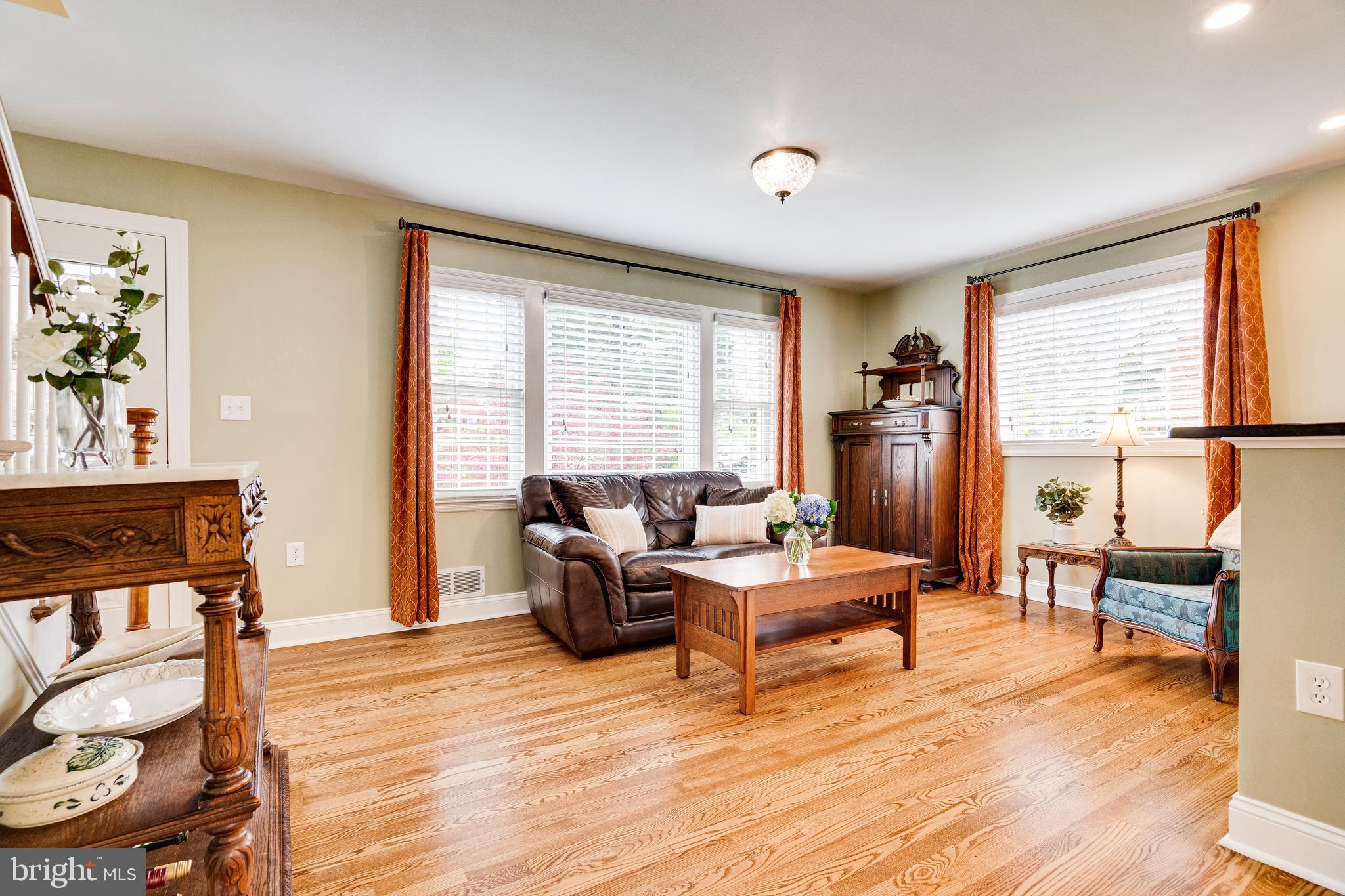 BARCROFT HILLS - Residential