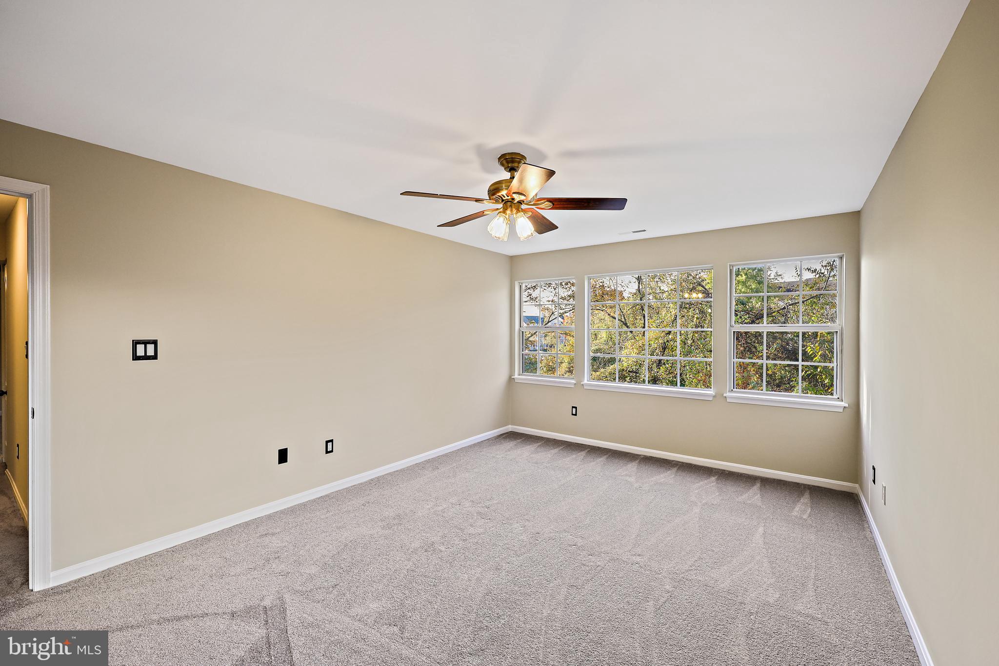 VILLAGE OF MONTGOMERY RUN - Residential