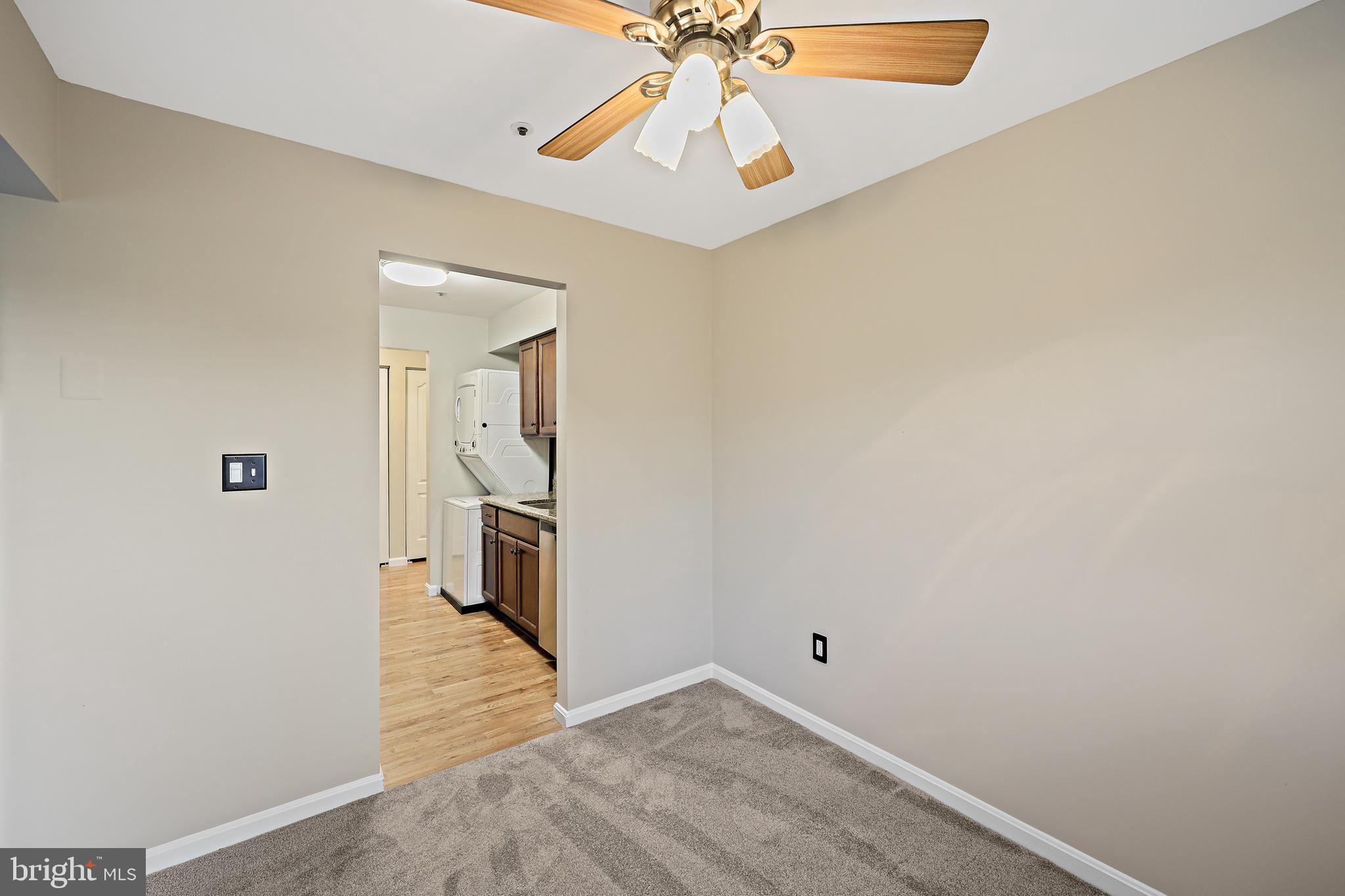 VILLAGE OF MONTGOMERY RUN - Residential