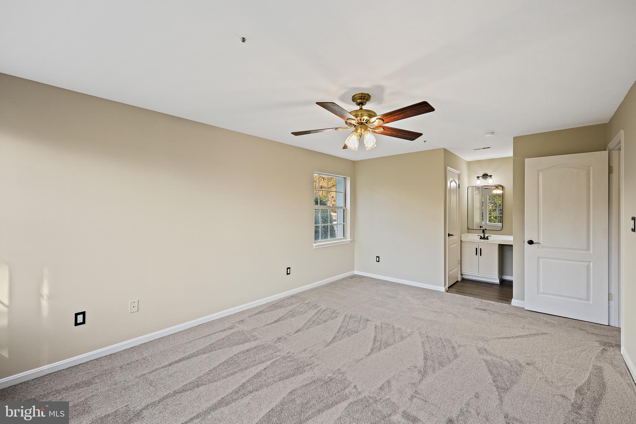 VILLAGE OF MONTGOMERY RUN - Residential