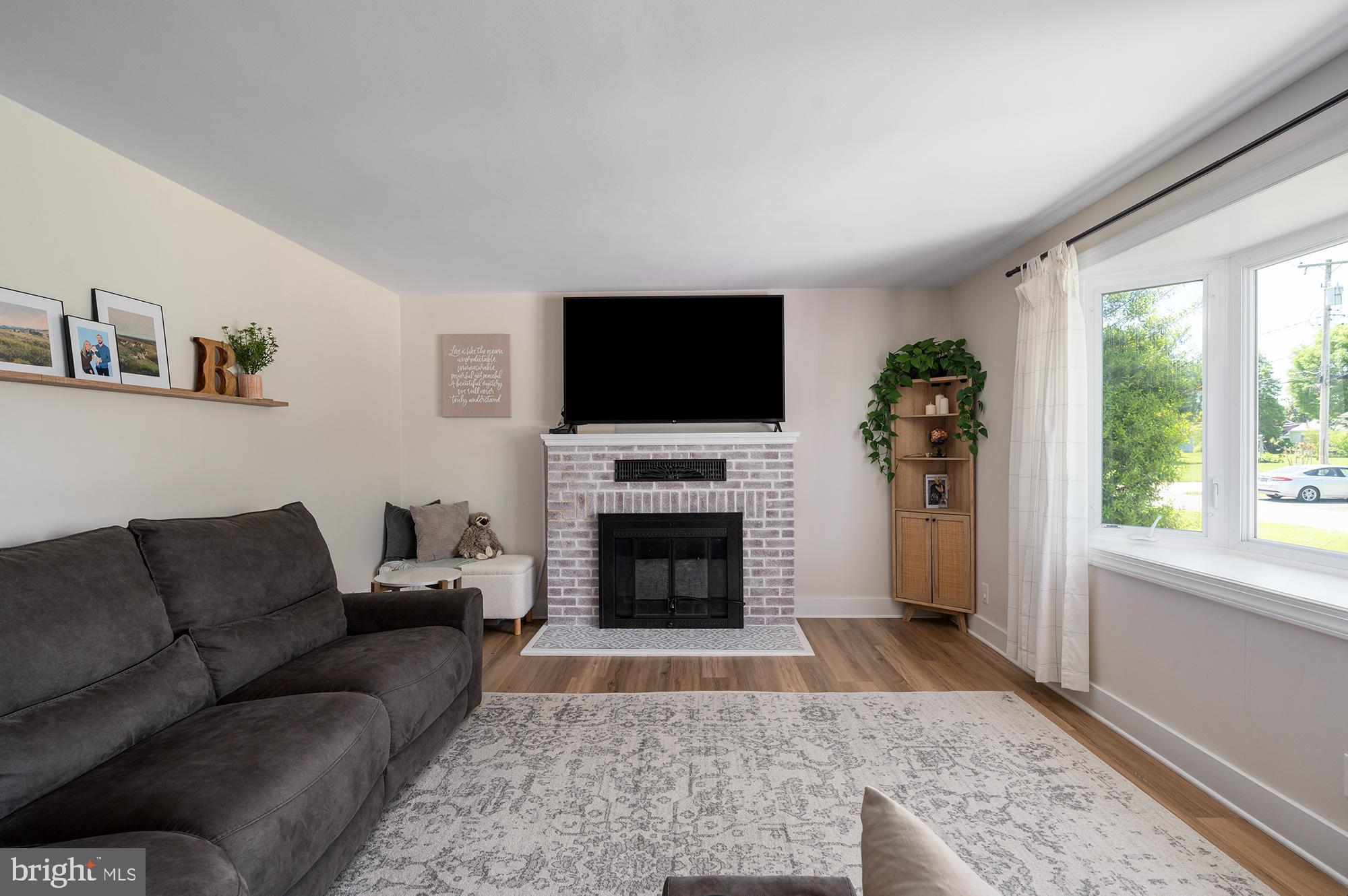 DARRYL GARDENS - Residential