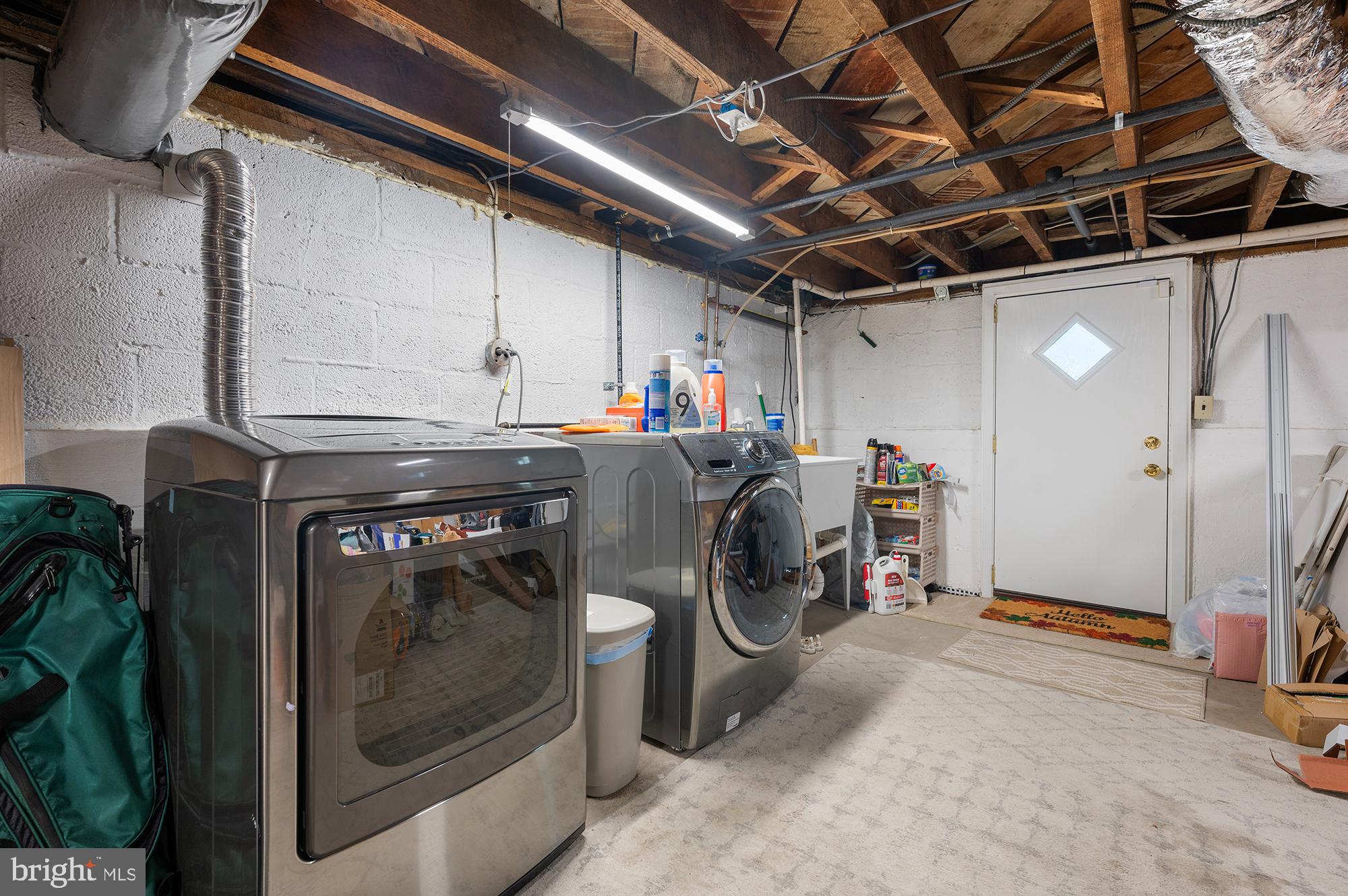 DARRYL GARDENS - Residential