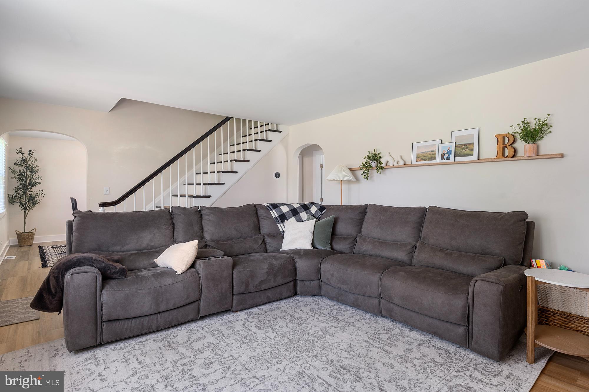 DARRYL GARDENS - Residential