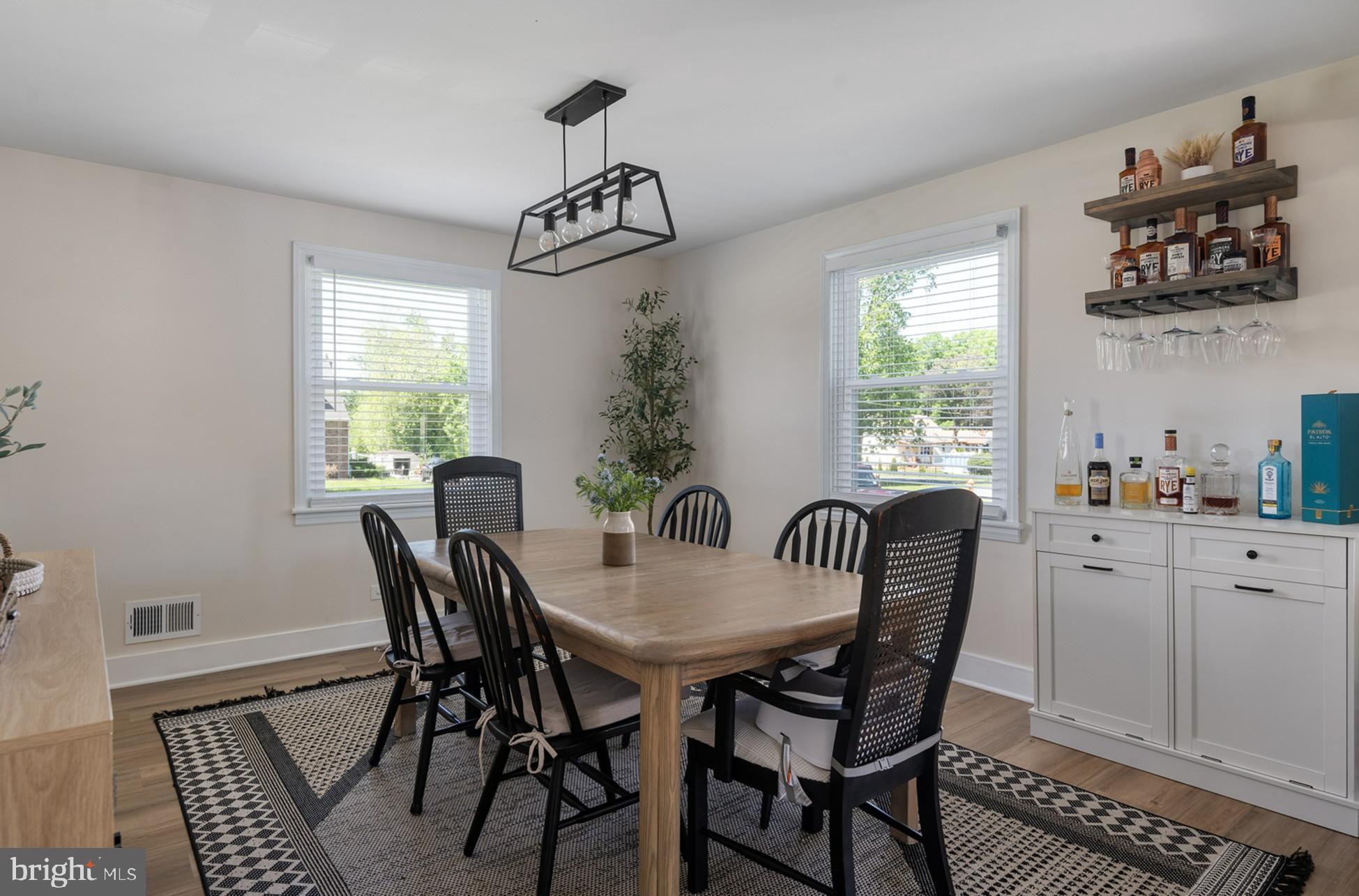 DARRYL GARDENS - Residential