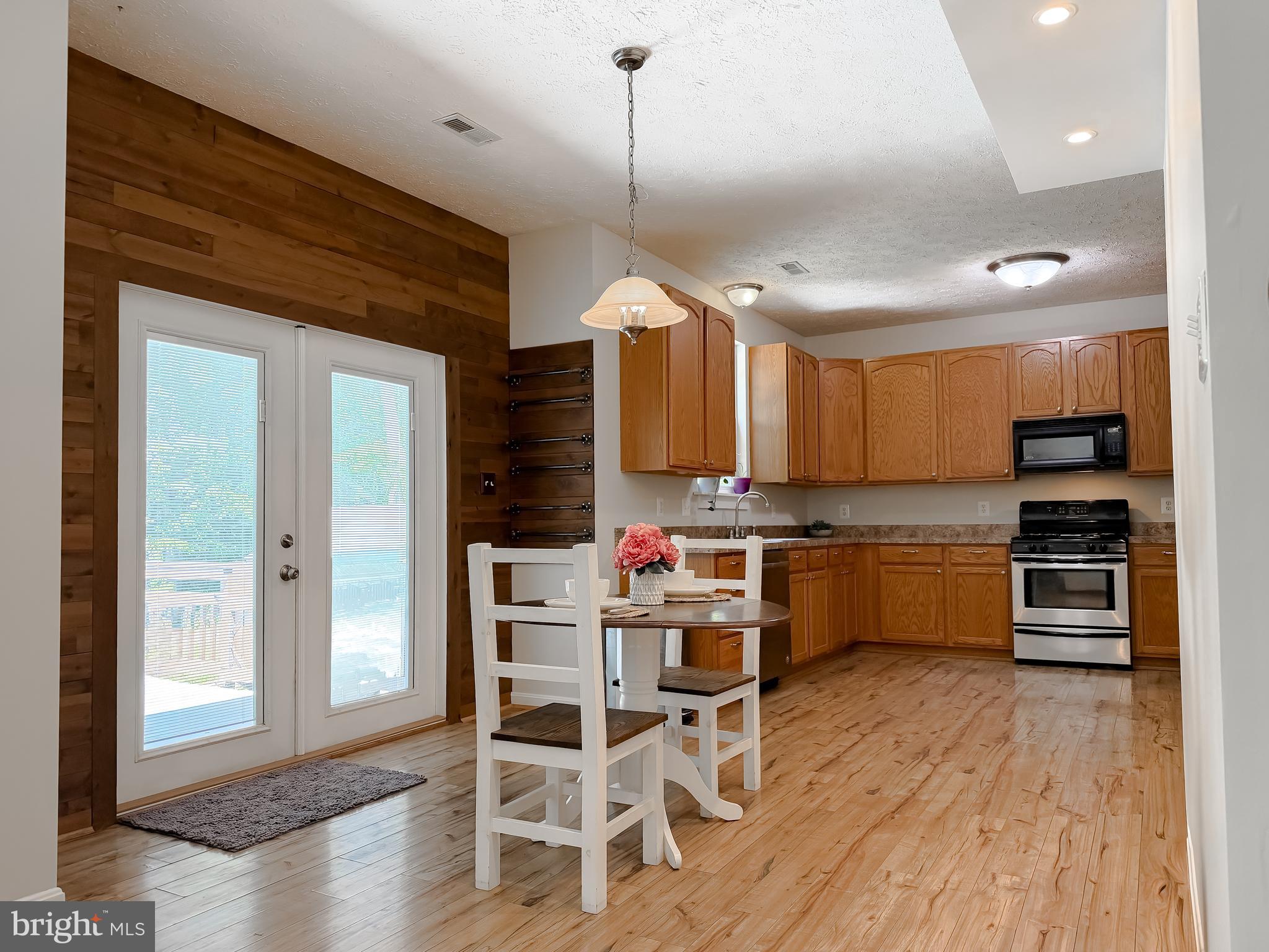 CEDAR COVE - Residential