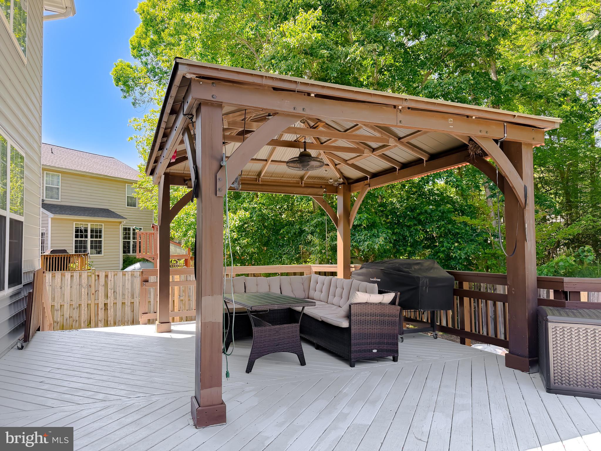CEDAR COVE - Residential