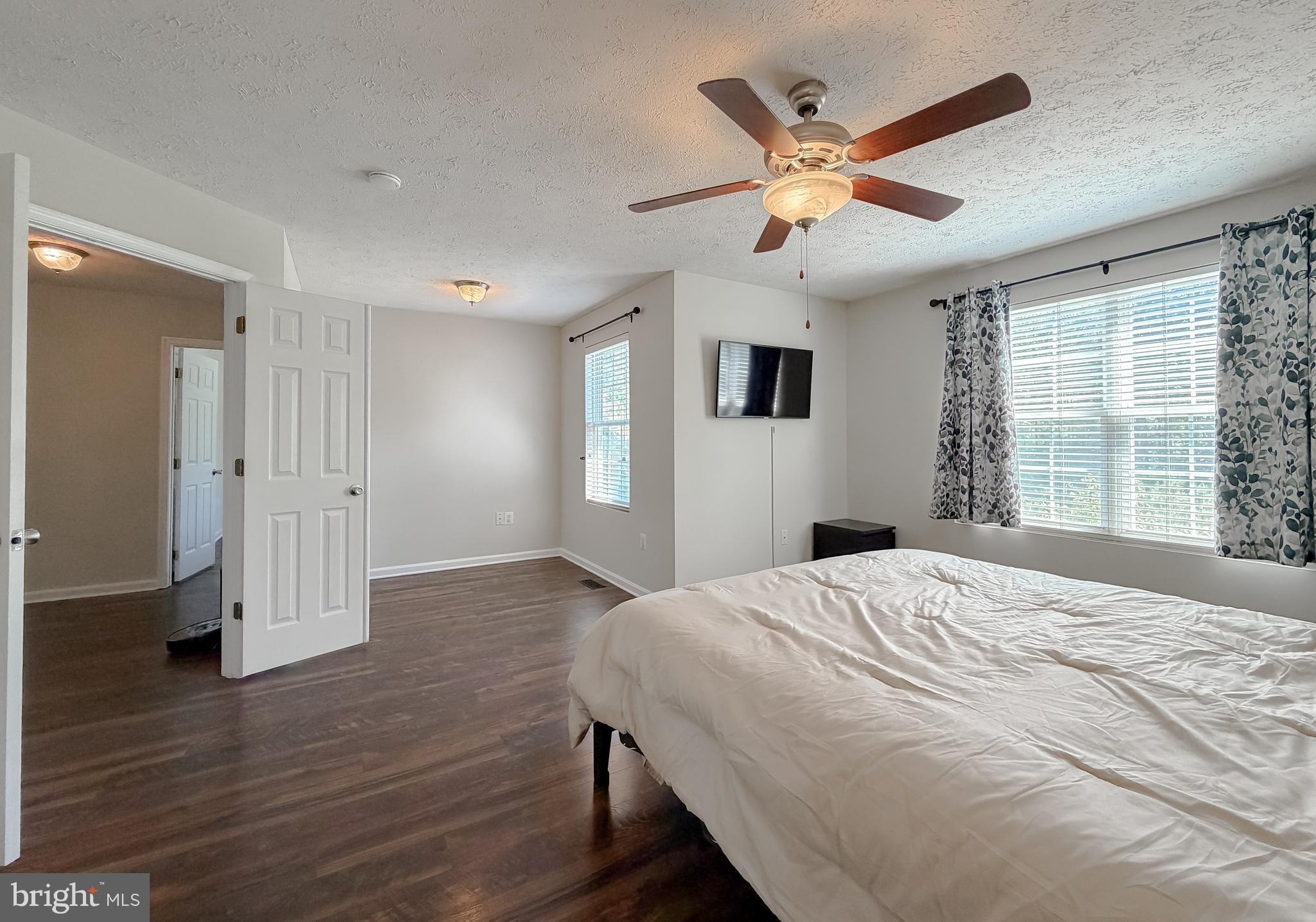 CEDAR COVE - Residential