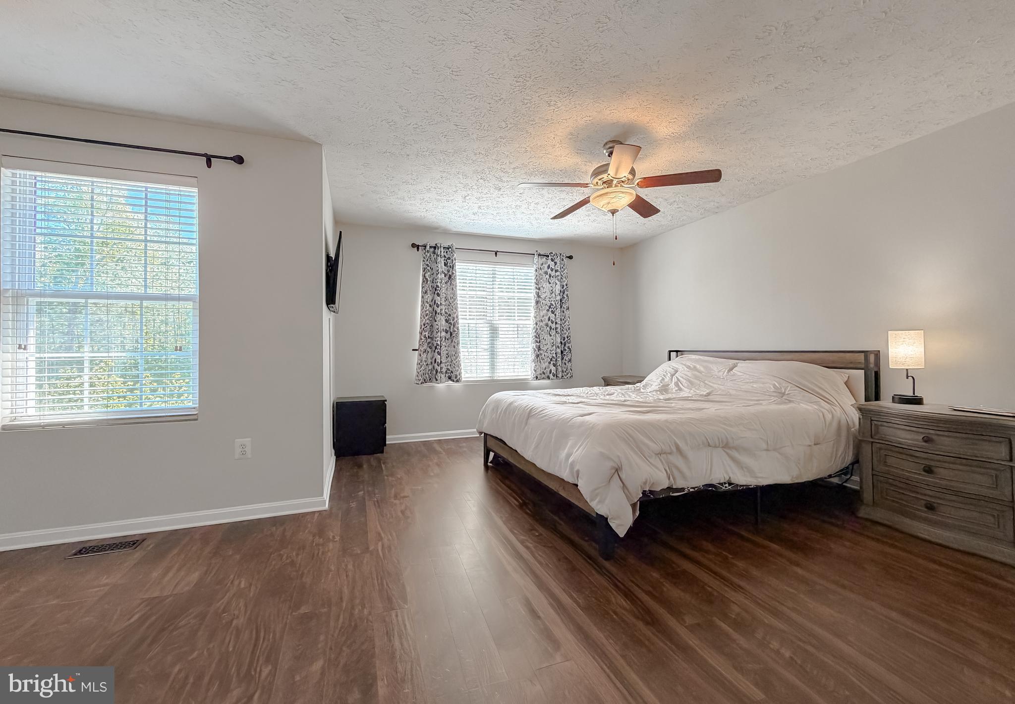 CEDAR COVE - Residential