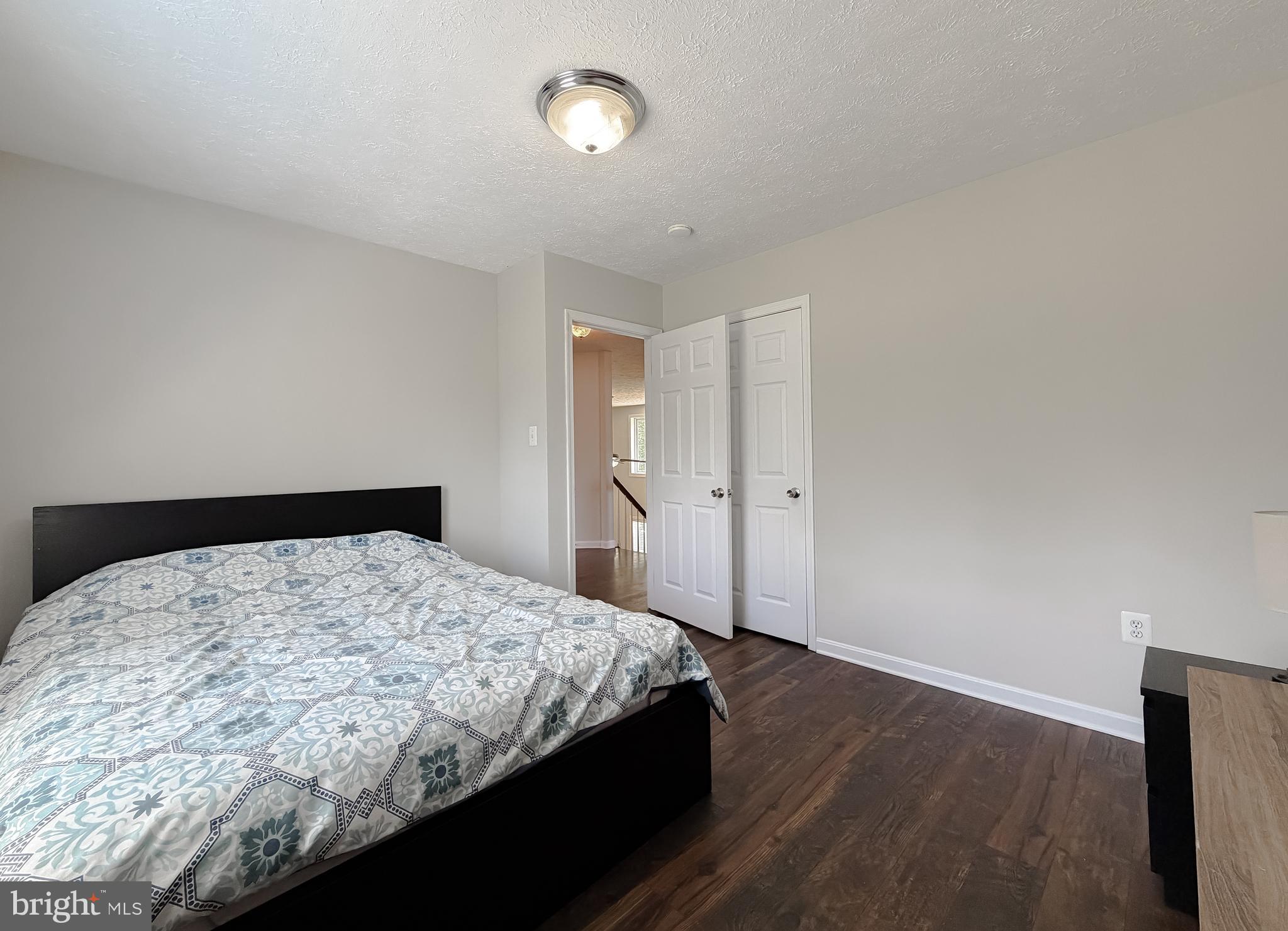 CEDAR COVE - Residential