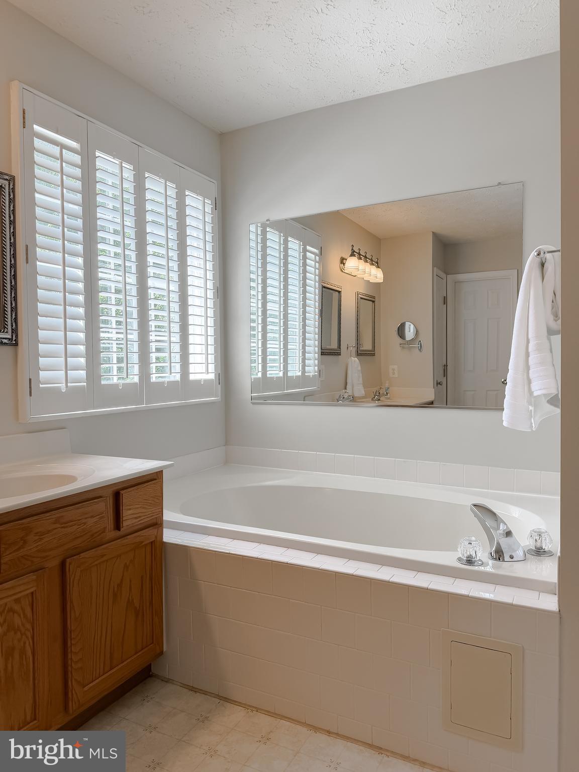 CEDAR COVE - Residential