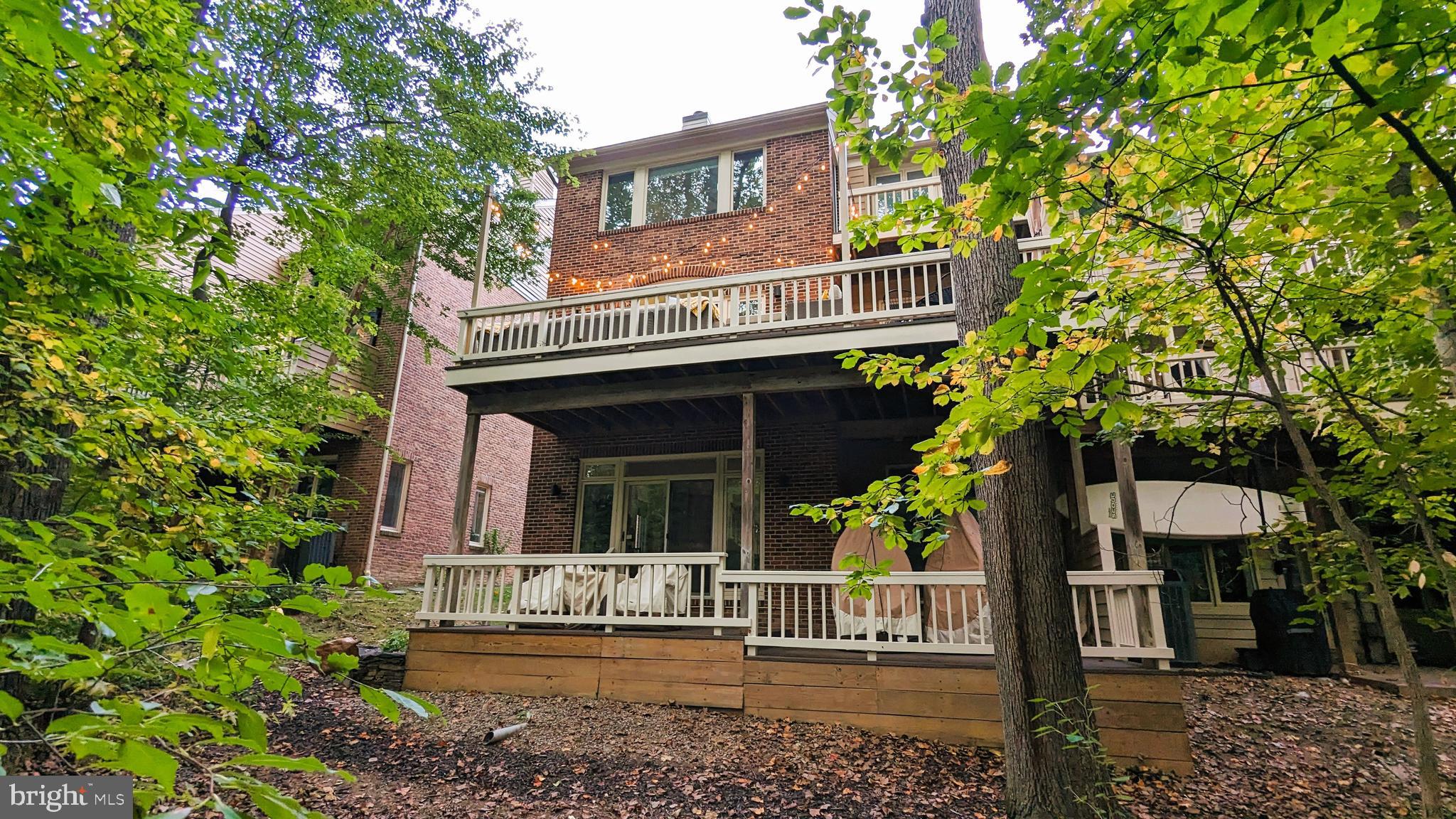 RESTON - Residential Lease