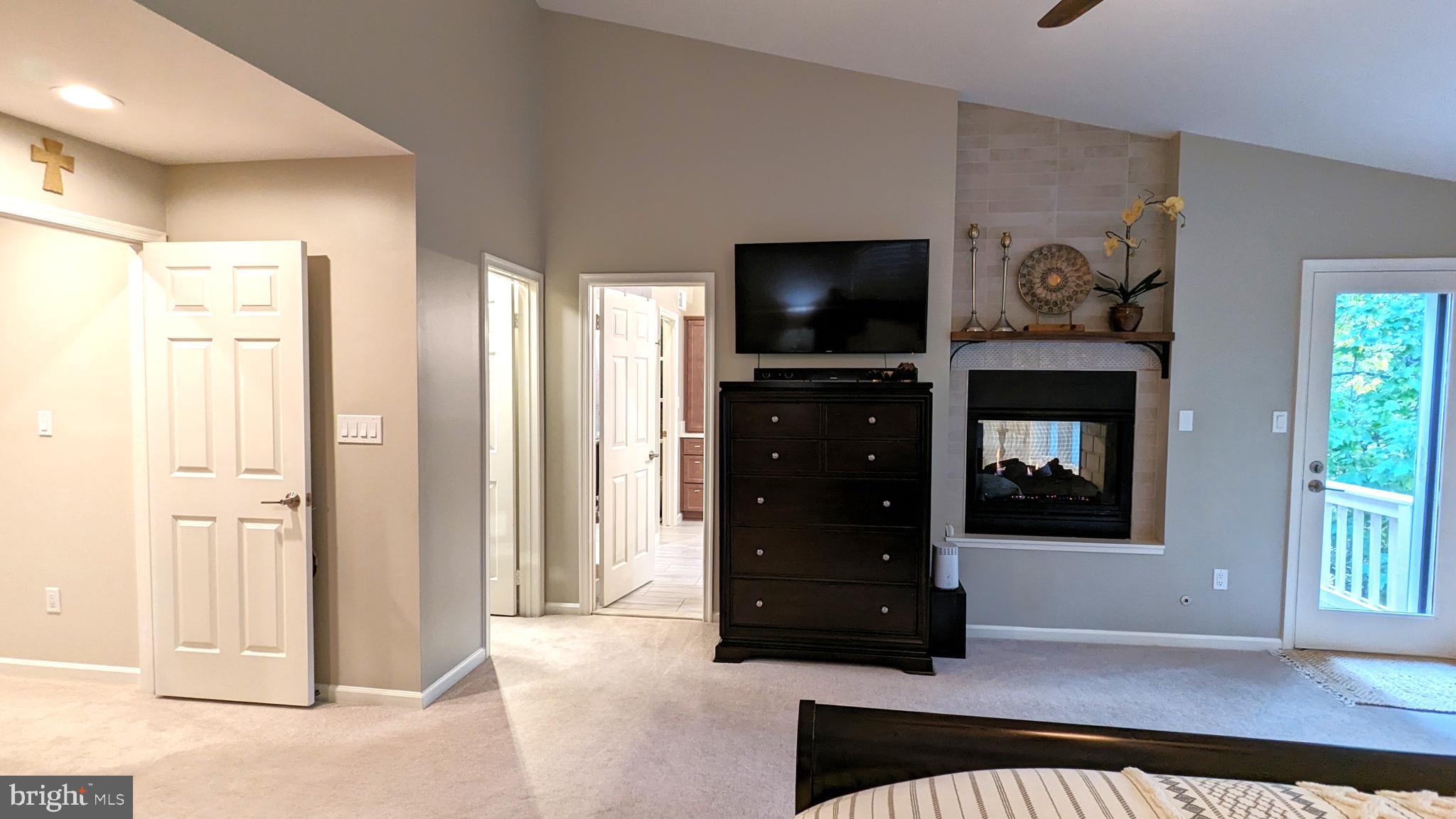 RESTON - Residential Lease