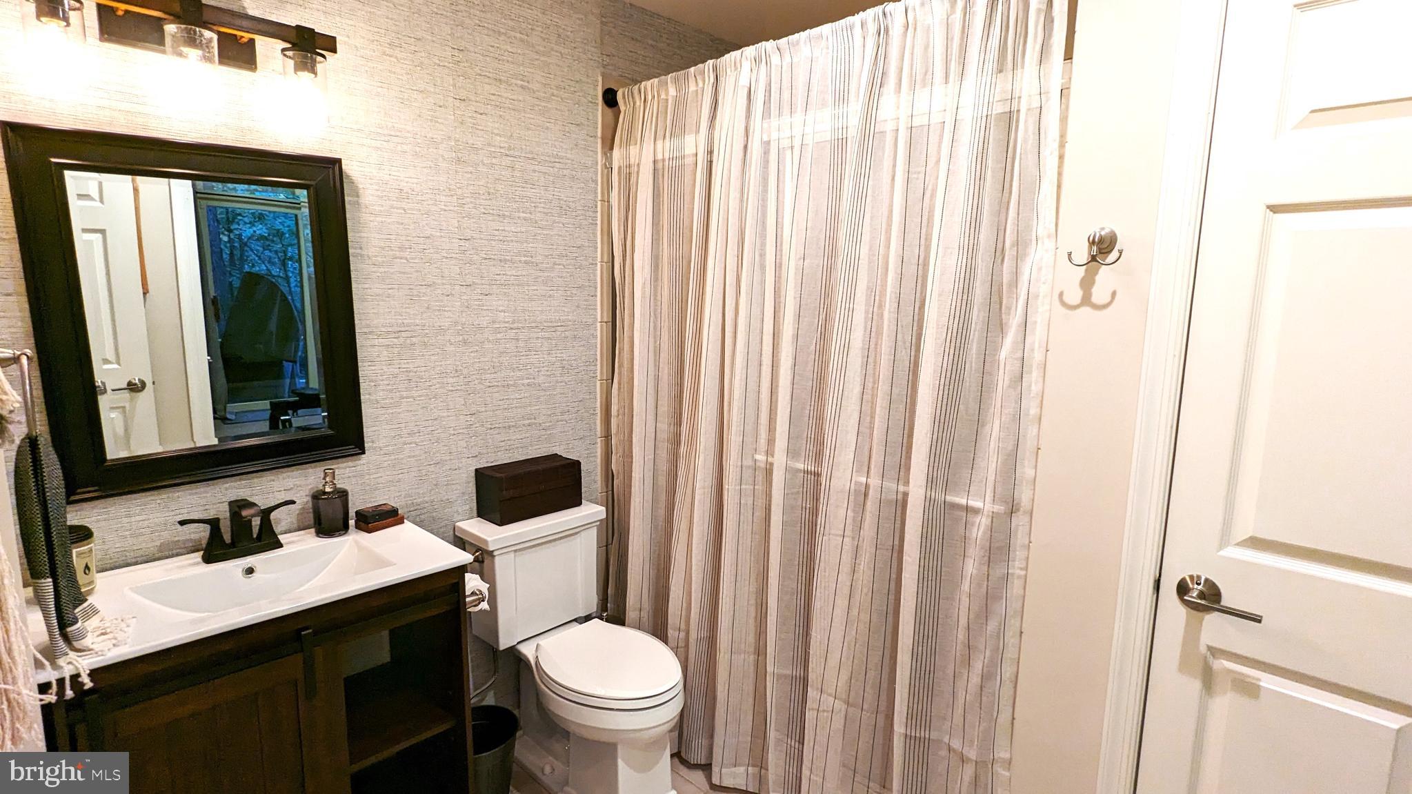 RESTON - Residential Lease