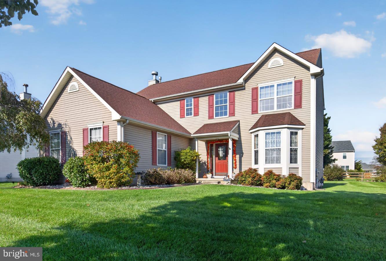 48 MAILLY DRIVE
