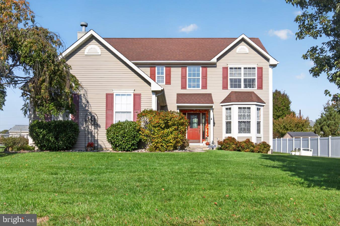 48 MAILLY DRIVE