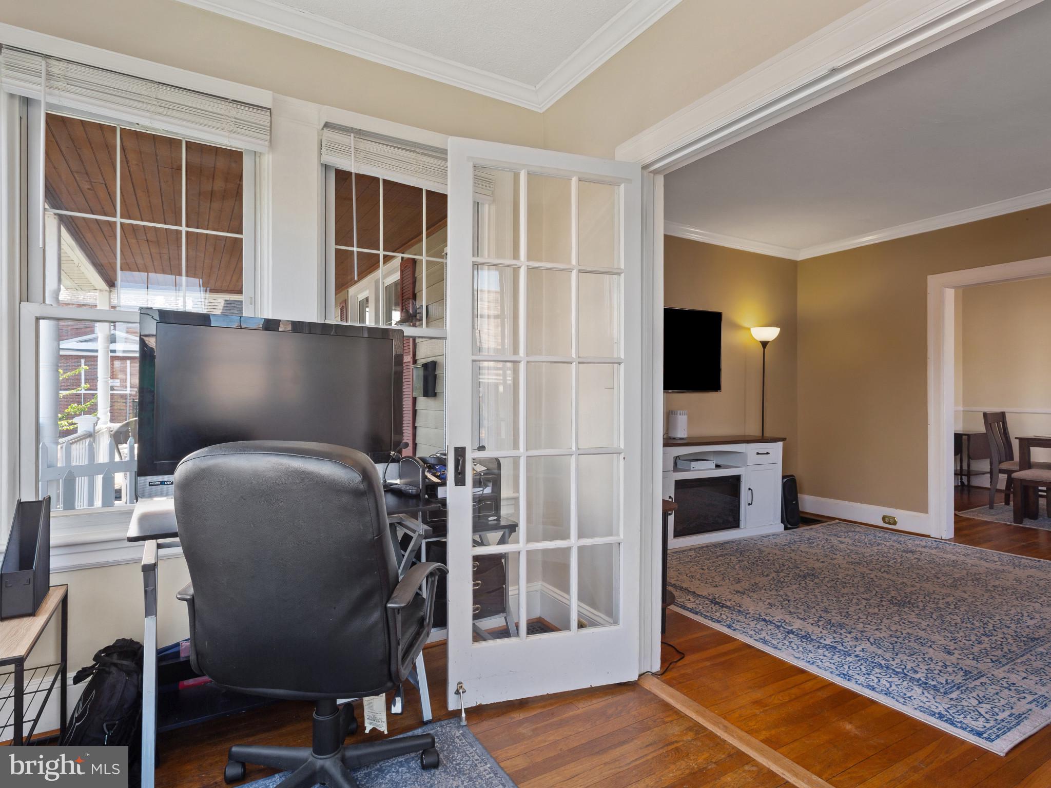 EDGEWOOD PARK - Residential