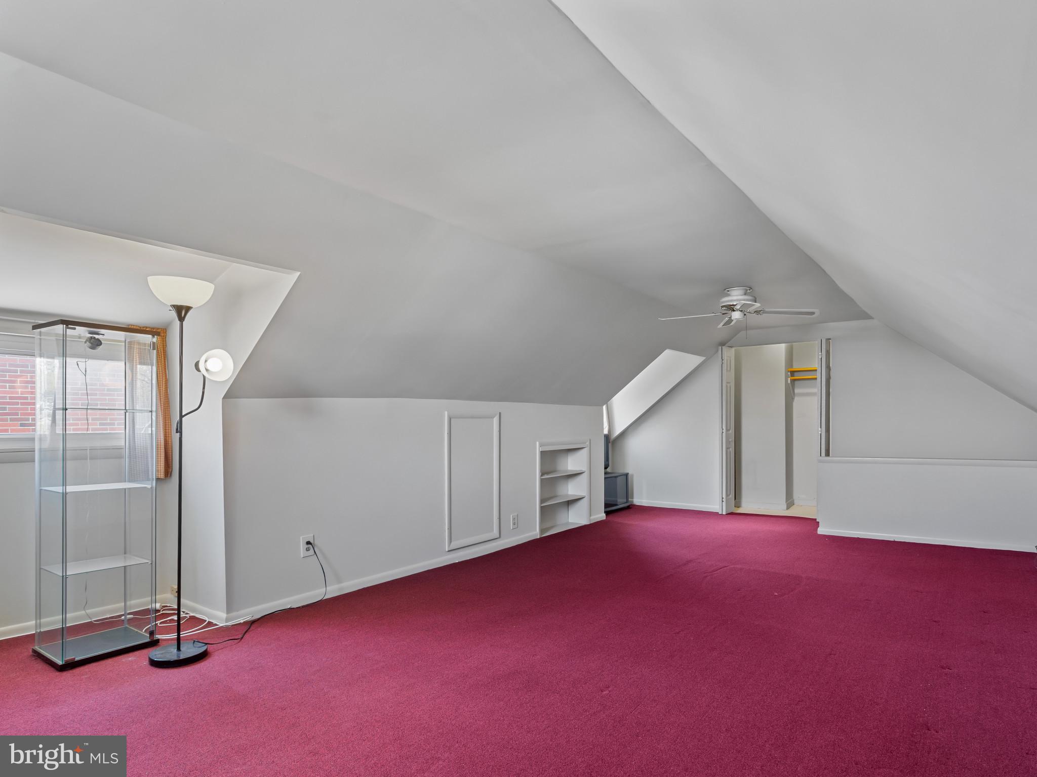 EDGEWOOD PARK - Residential