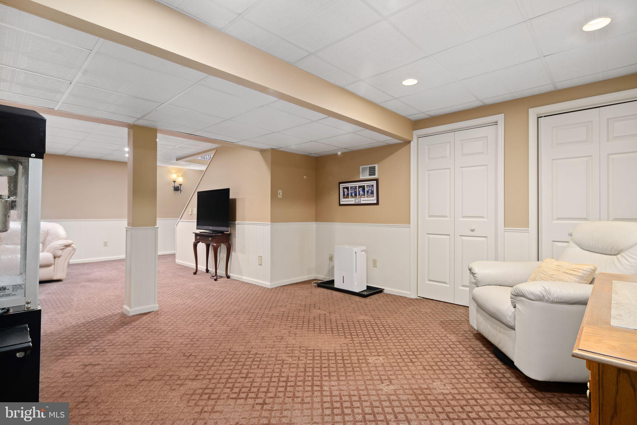 SOLEBURY FARMS EST - Residential