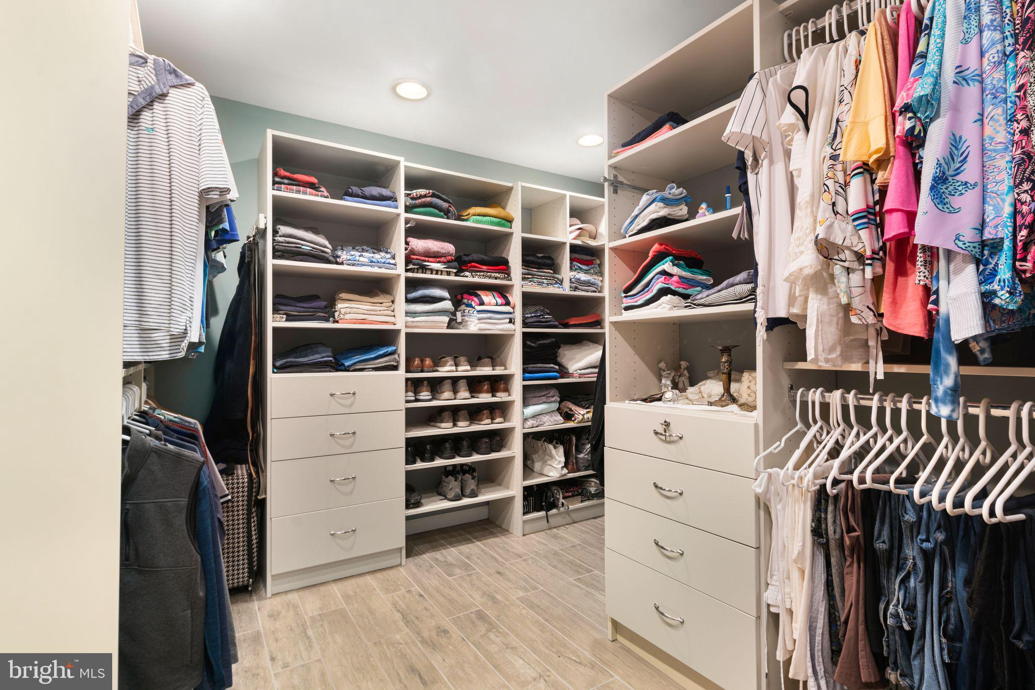 SOLEBURY FARMS EST - Residential