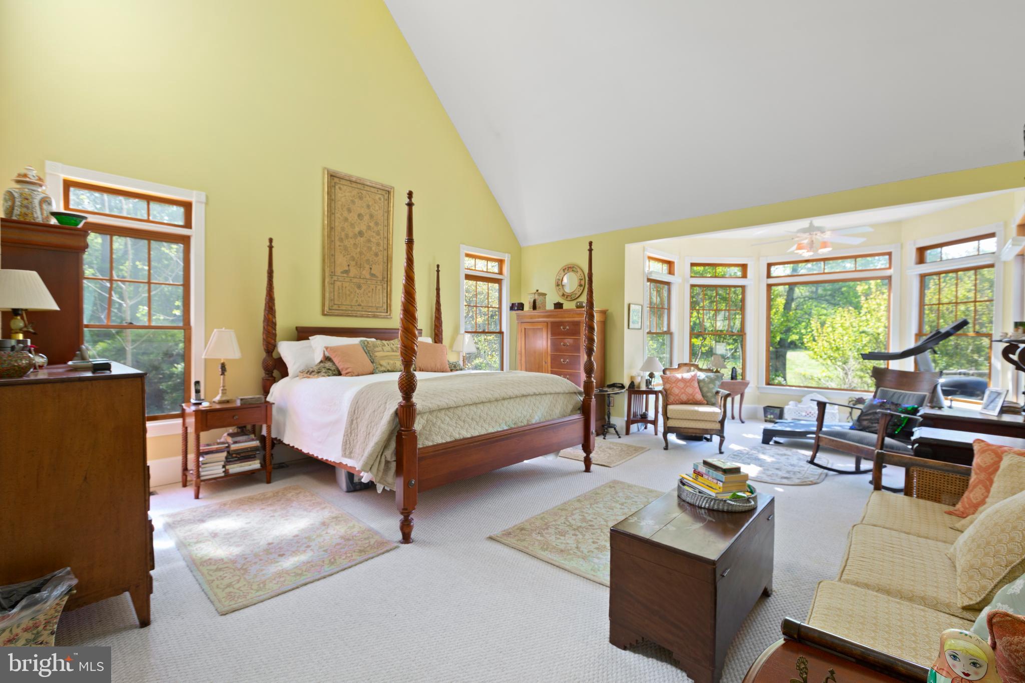 10+ ACRES - Residential