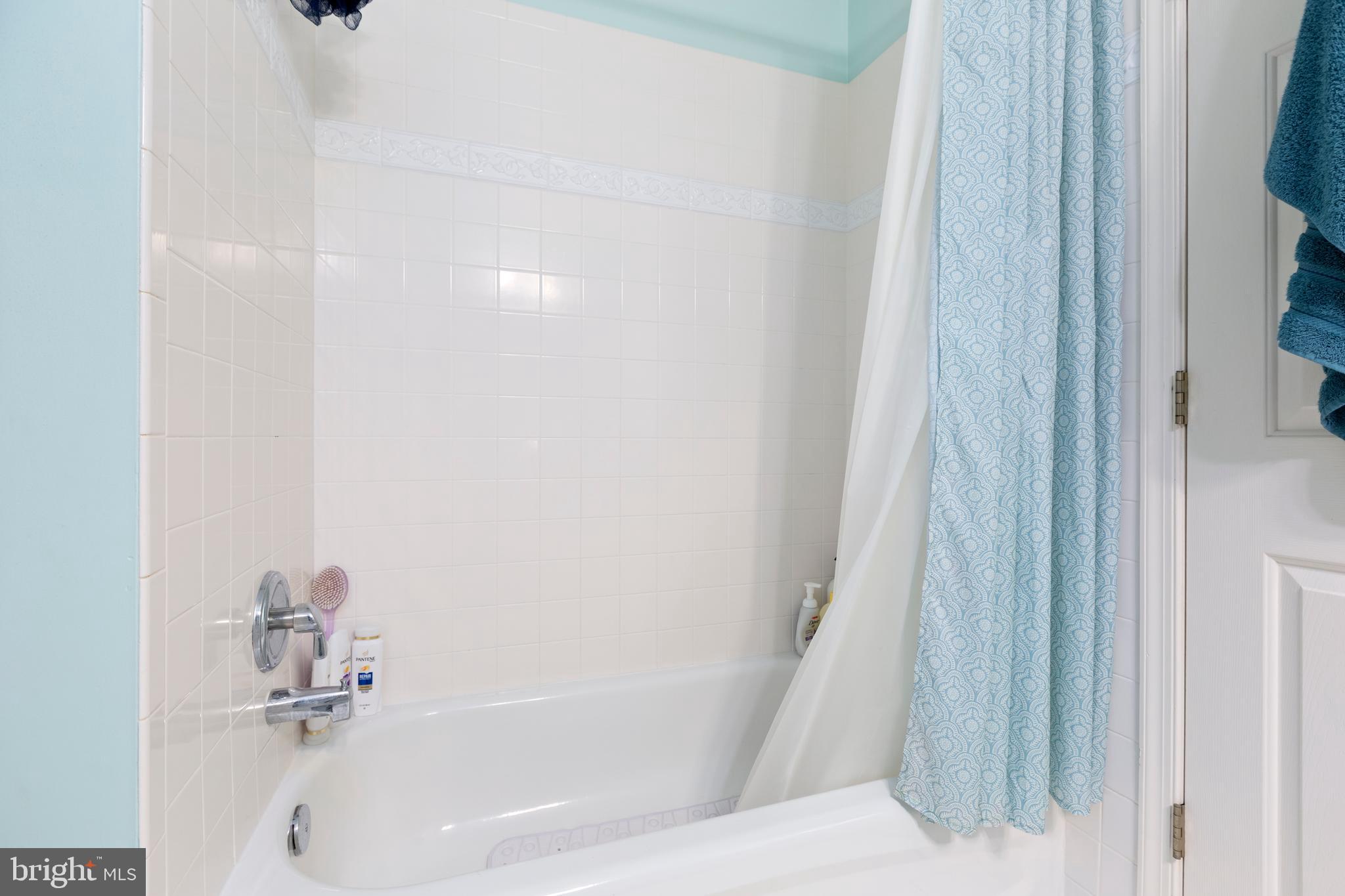 10+ ACRES - Residential