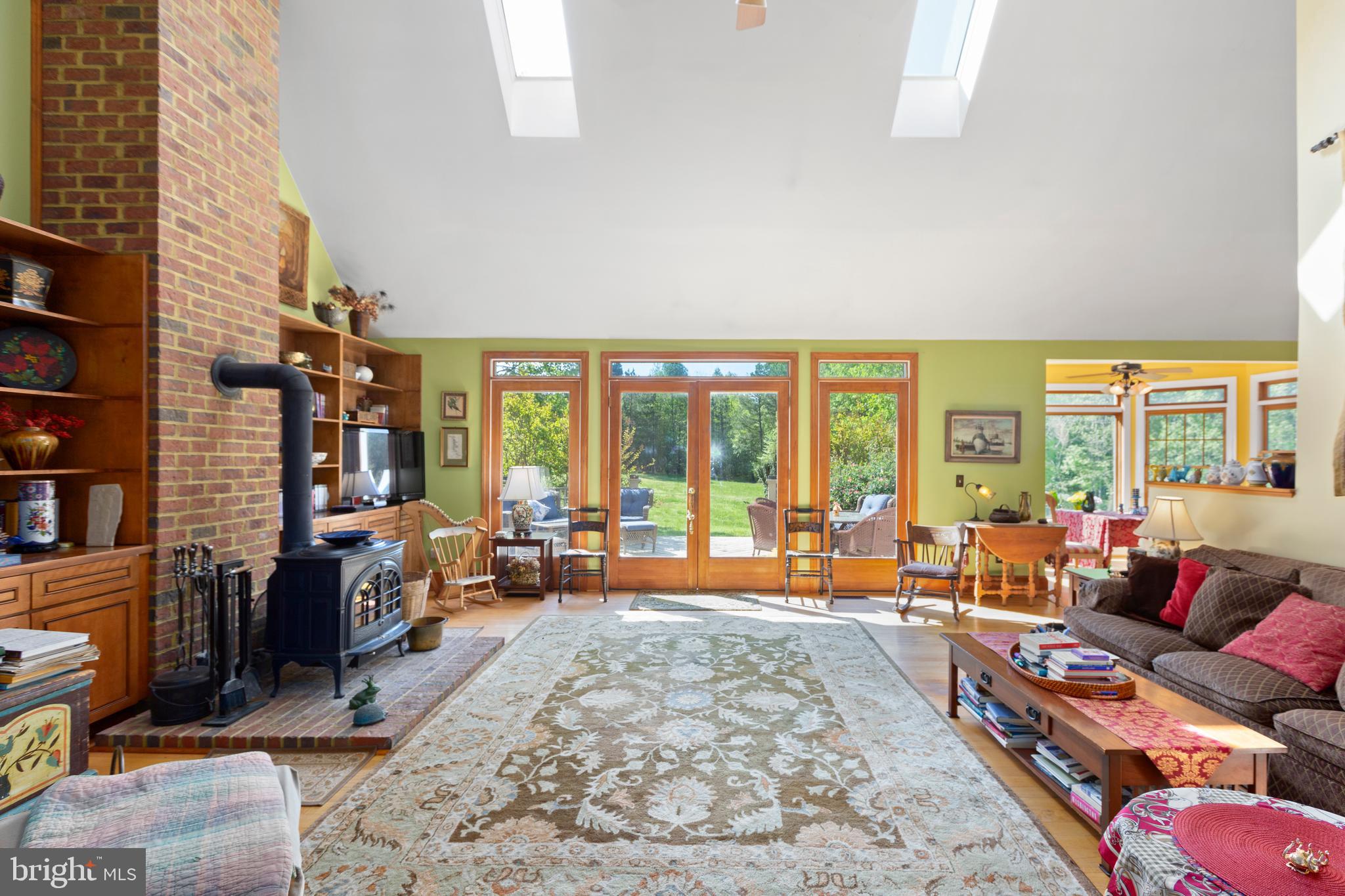 10+ ACRES - Residential