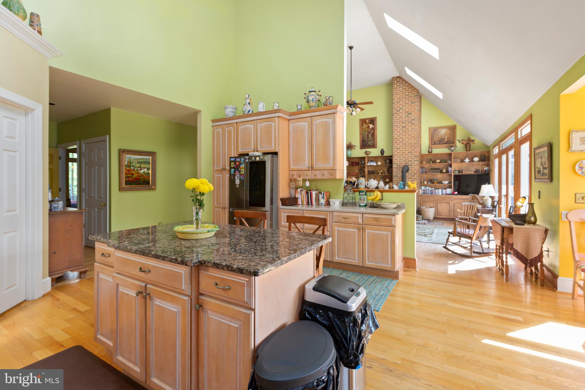 10+ ACRES - Residential