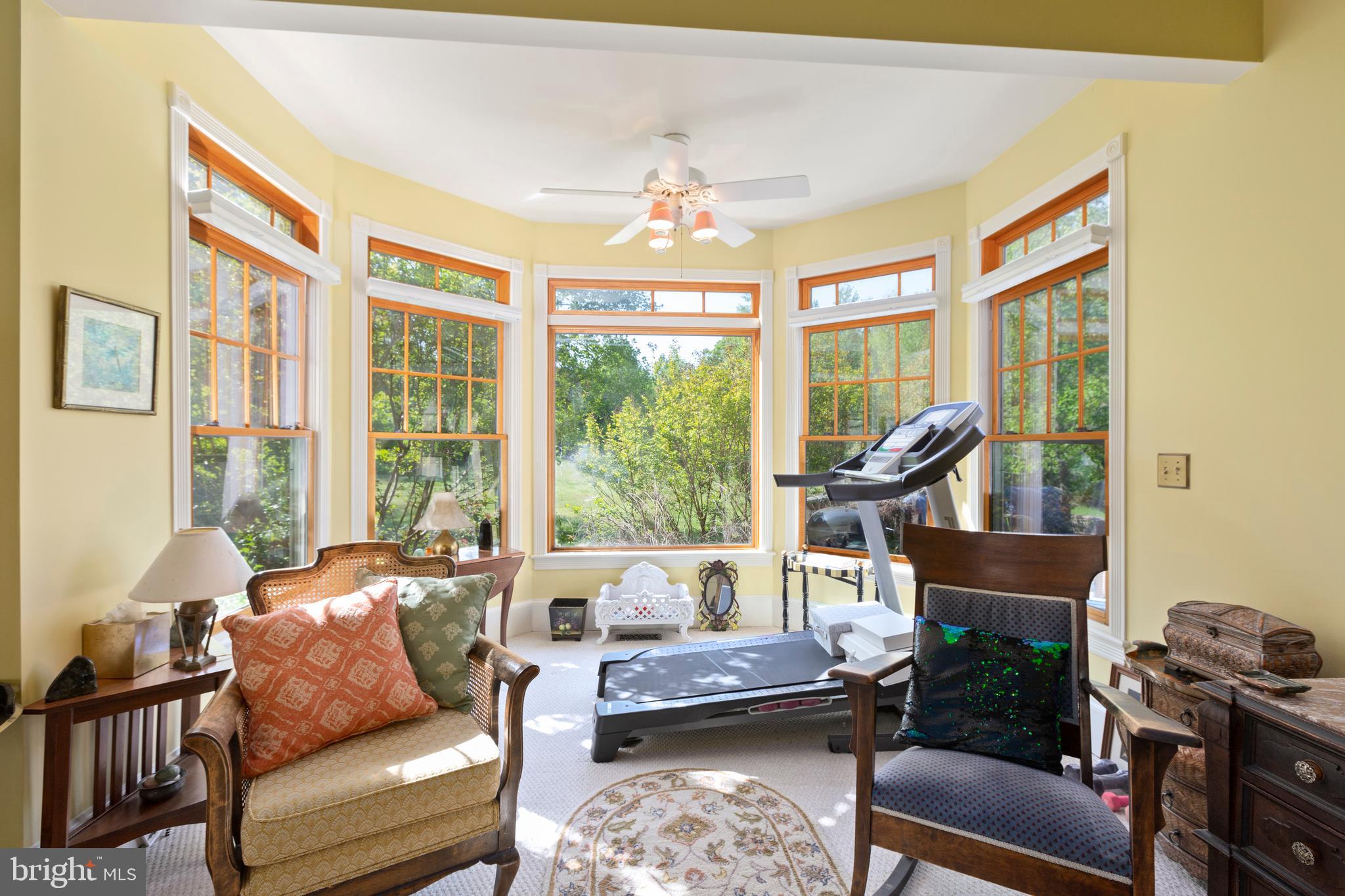 10+ ACRES - Residential