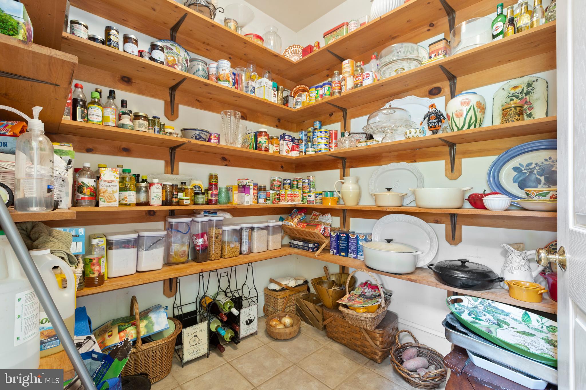 10+ ACRES - Residential