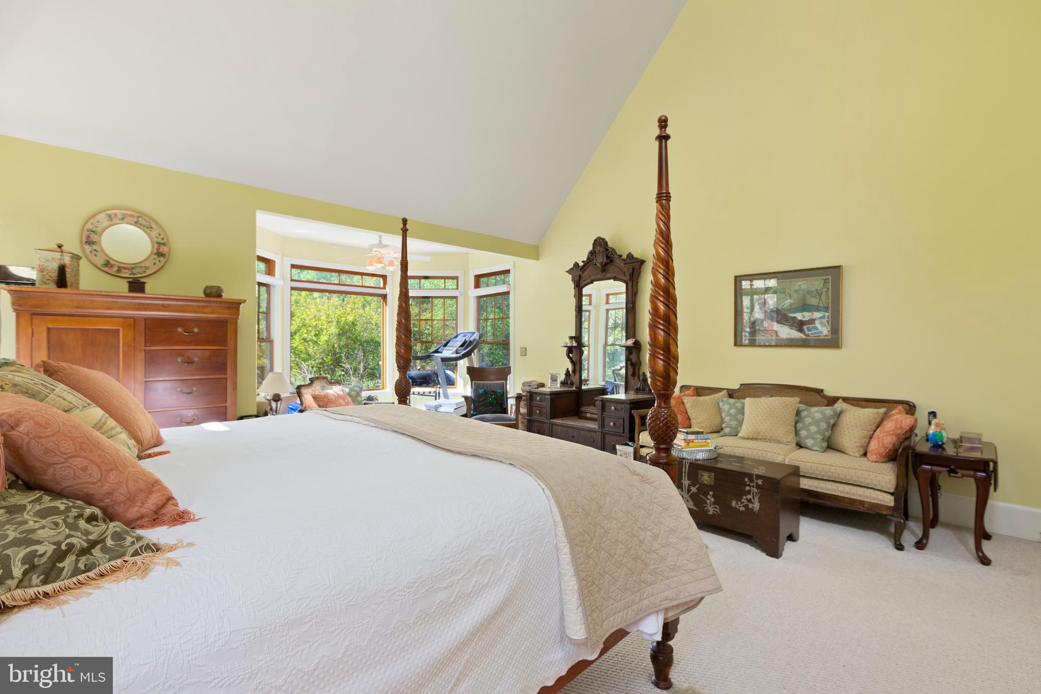 10+ ACRES - Residential