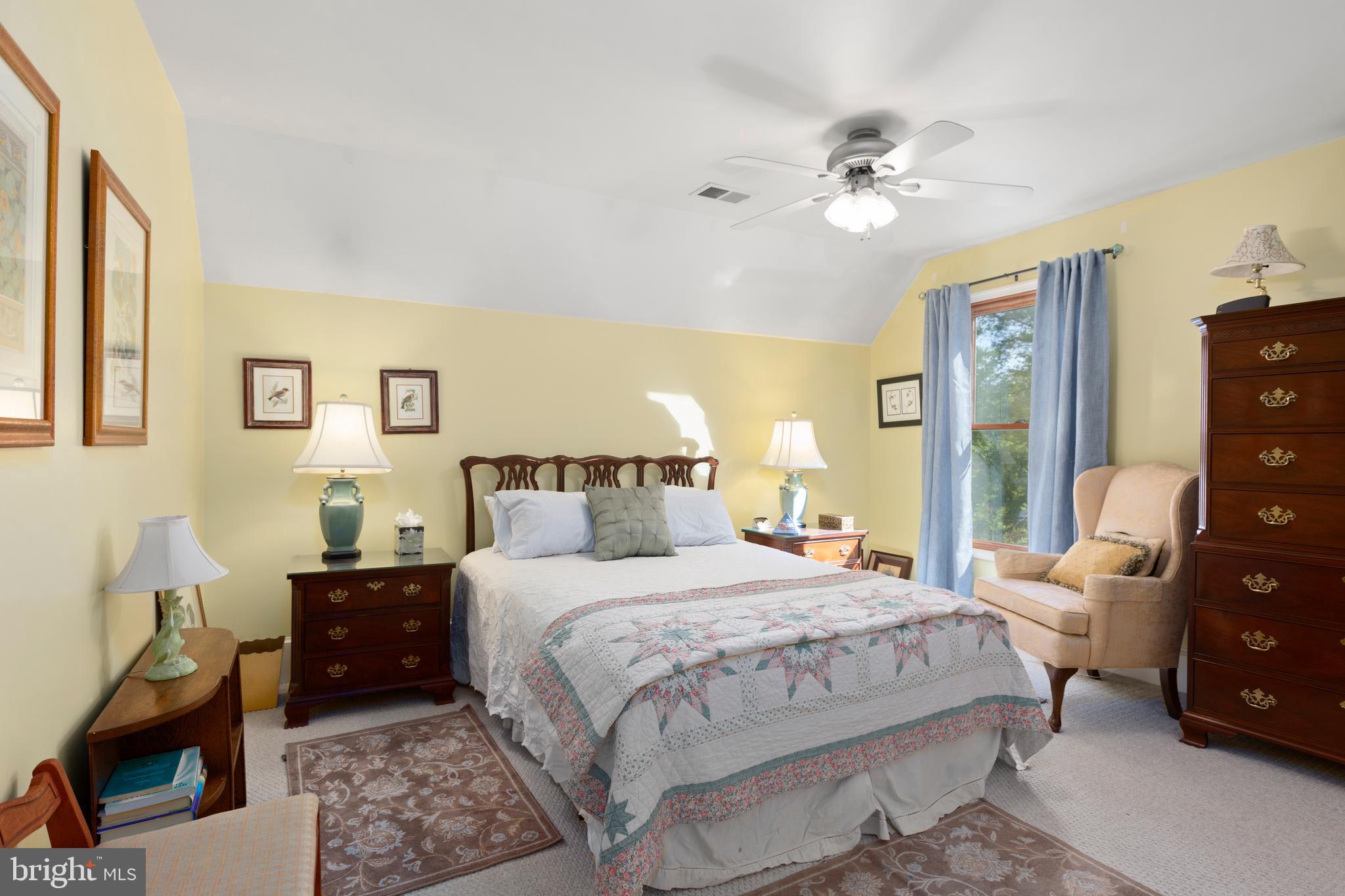 10+ ACRES - Residential