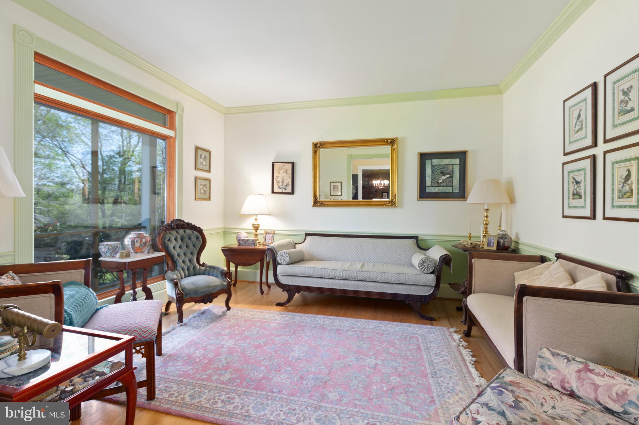 10+ ACRES - Residential