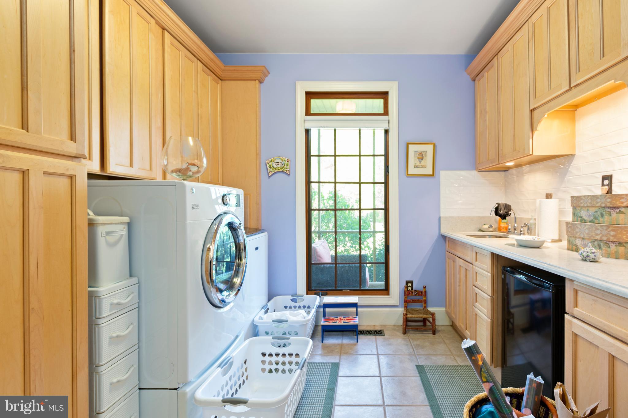 10+ ACRES - Residential