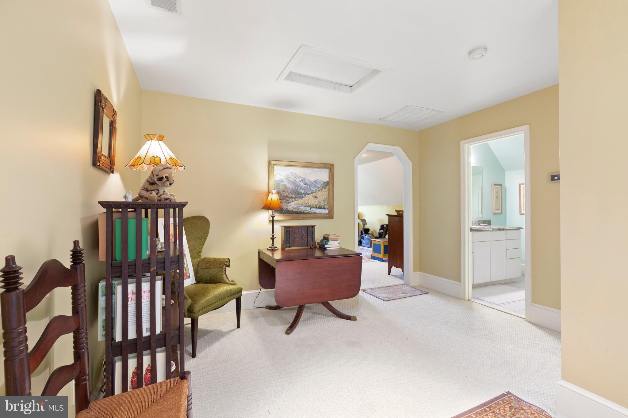 10+ ACRES - Residential