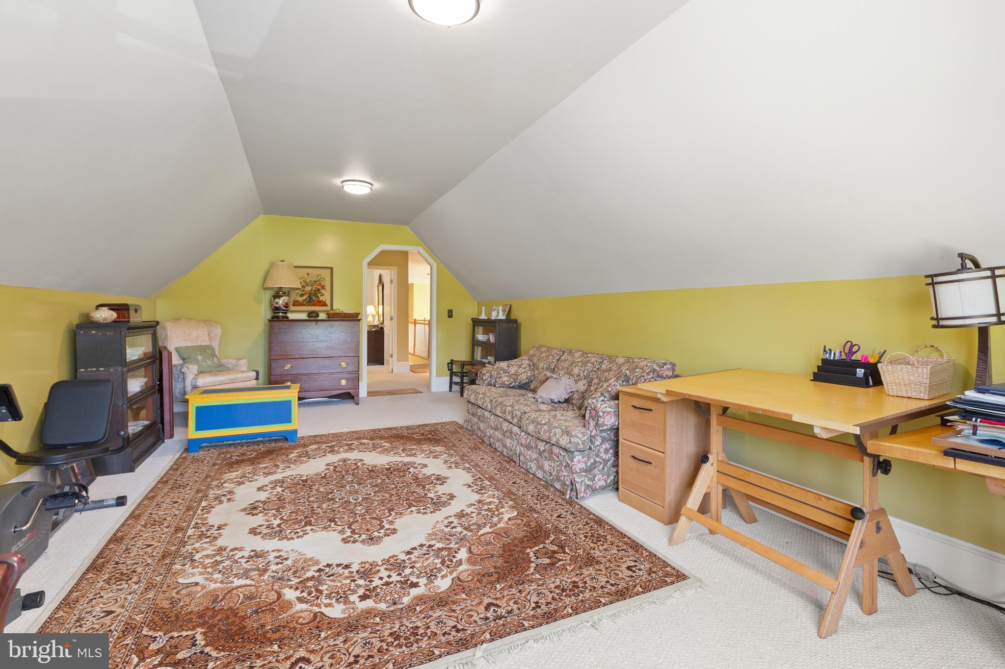 10+ ACRES - Residential