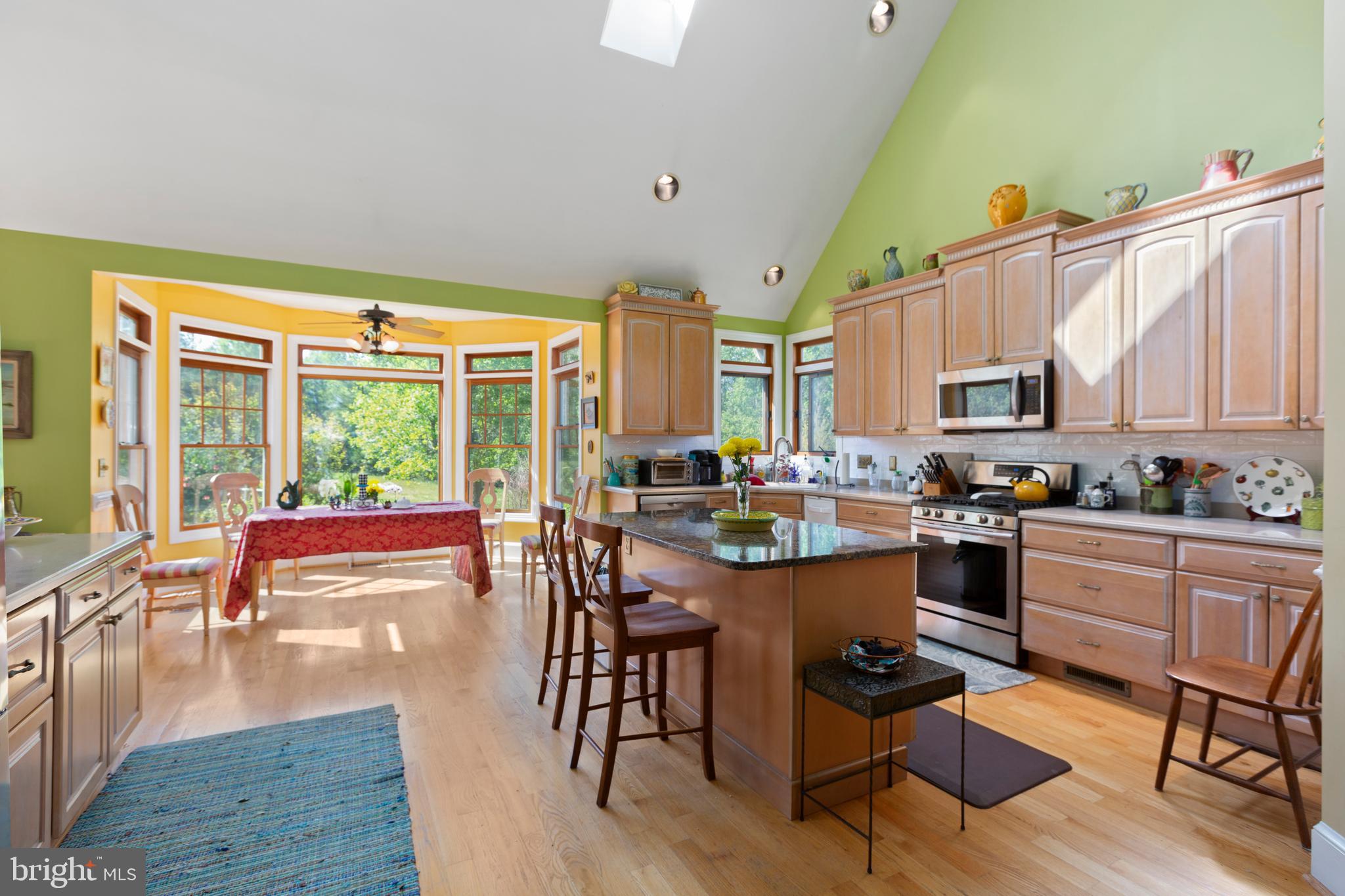 10+ ACRES - Residential