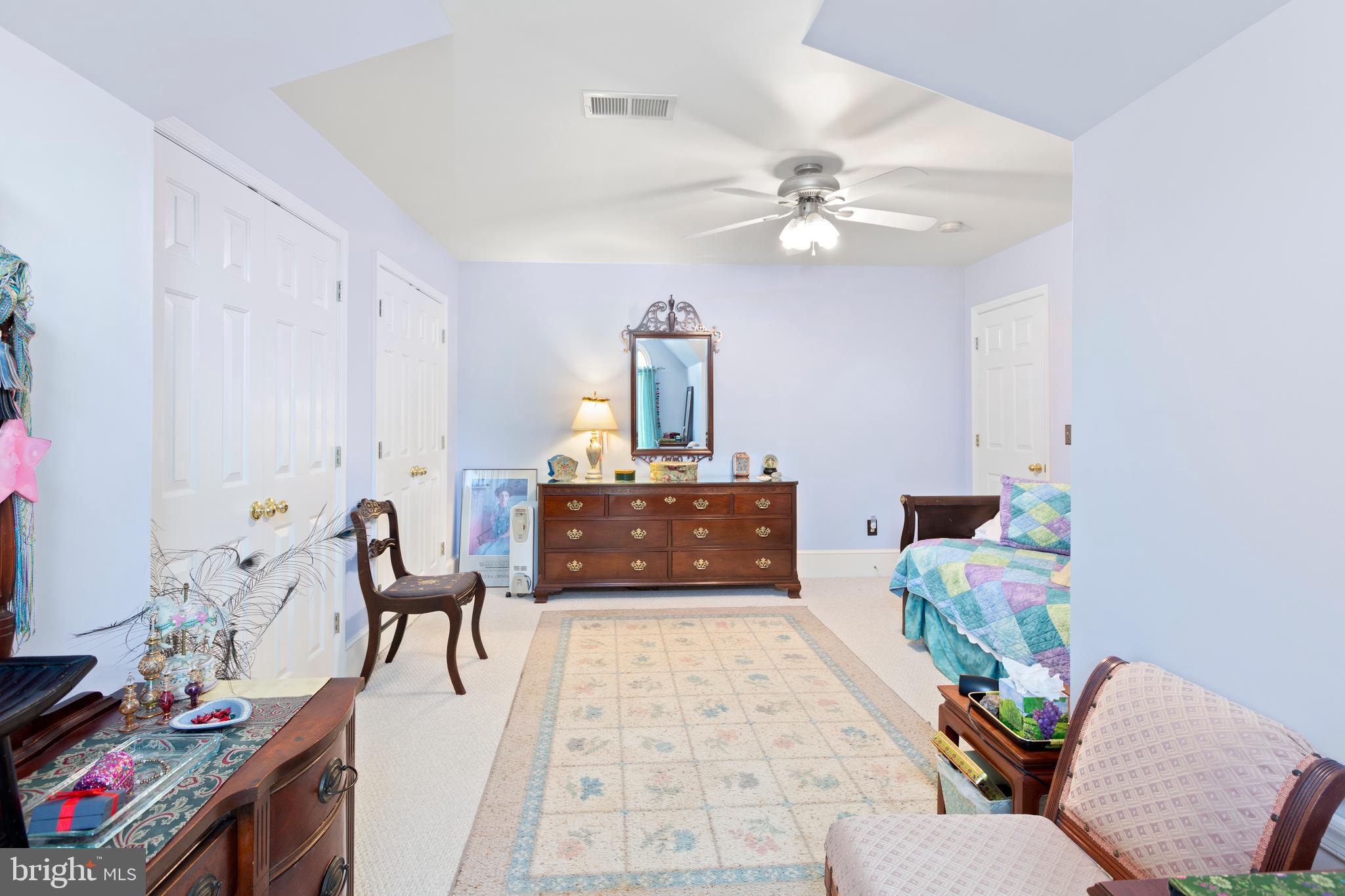 10+ ACRES - Residential