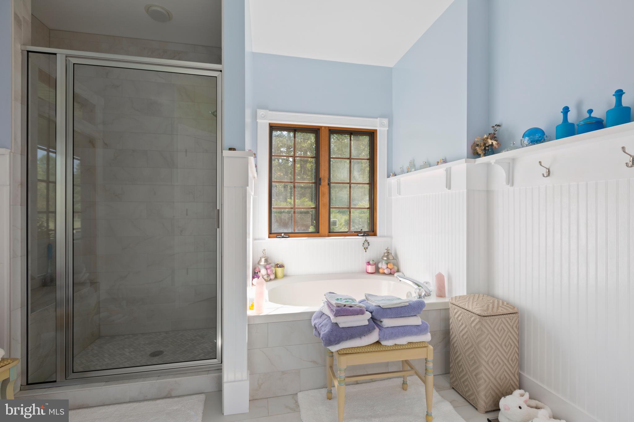 10+ ACRES - Residential