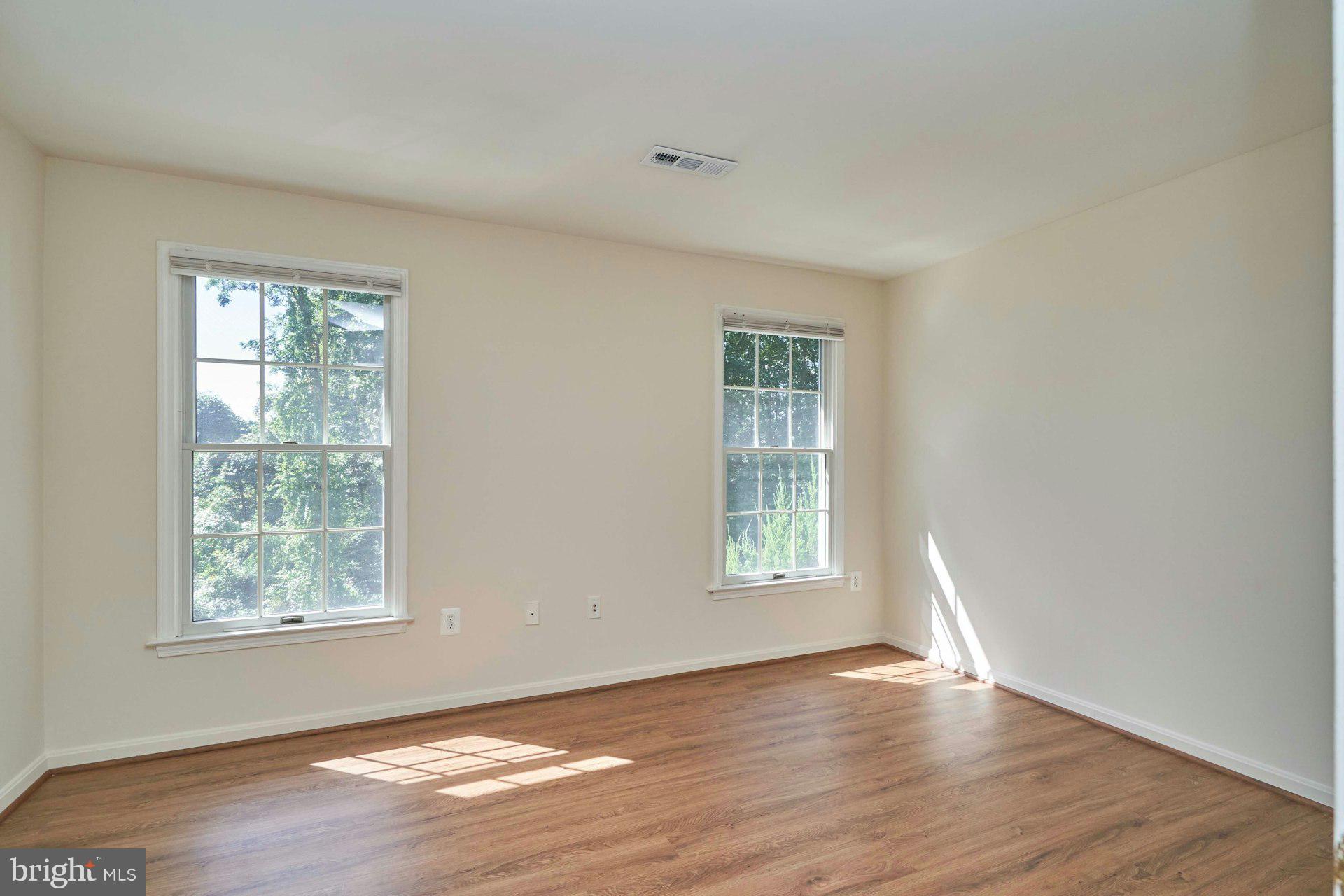 MISTY WOODS - Residential