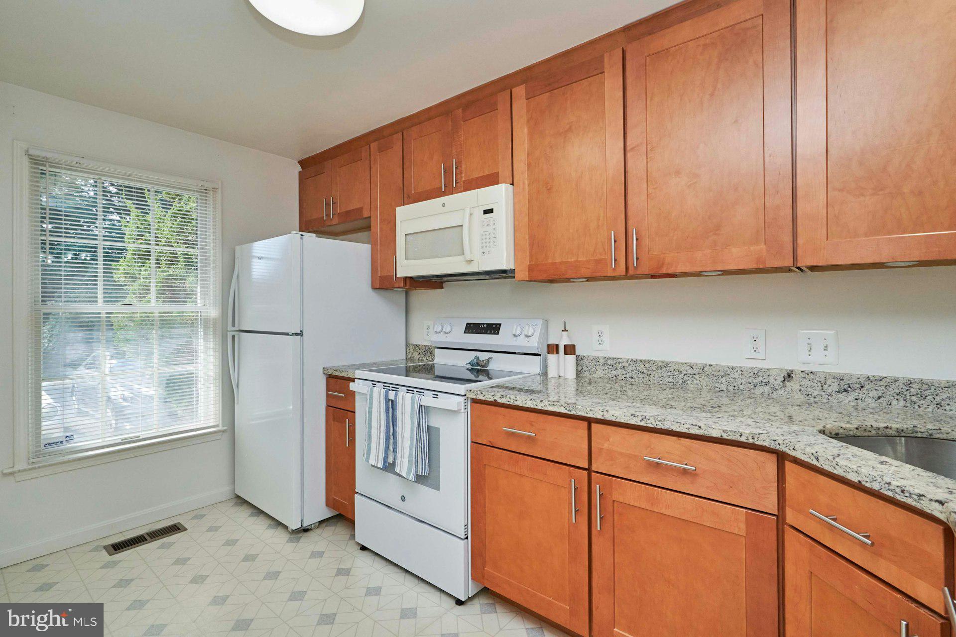 MISTY WOODS - Residential