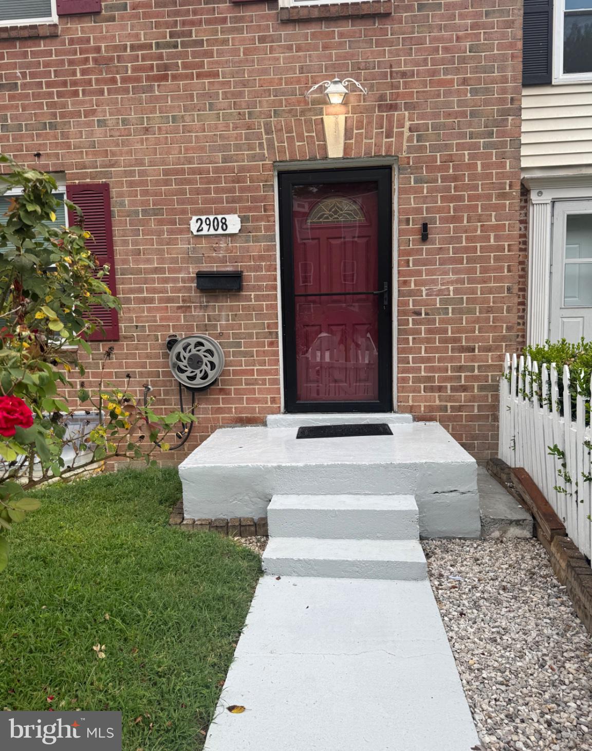 2908 WREN COURT