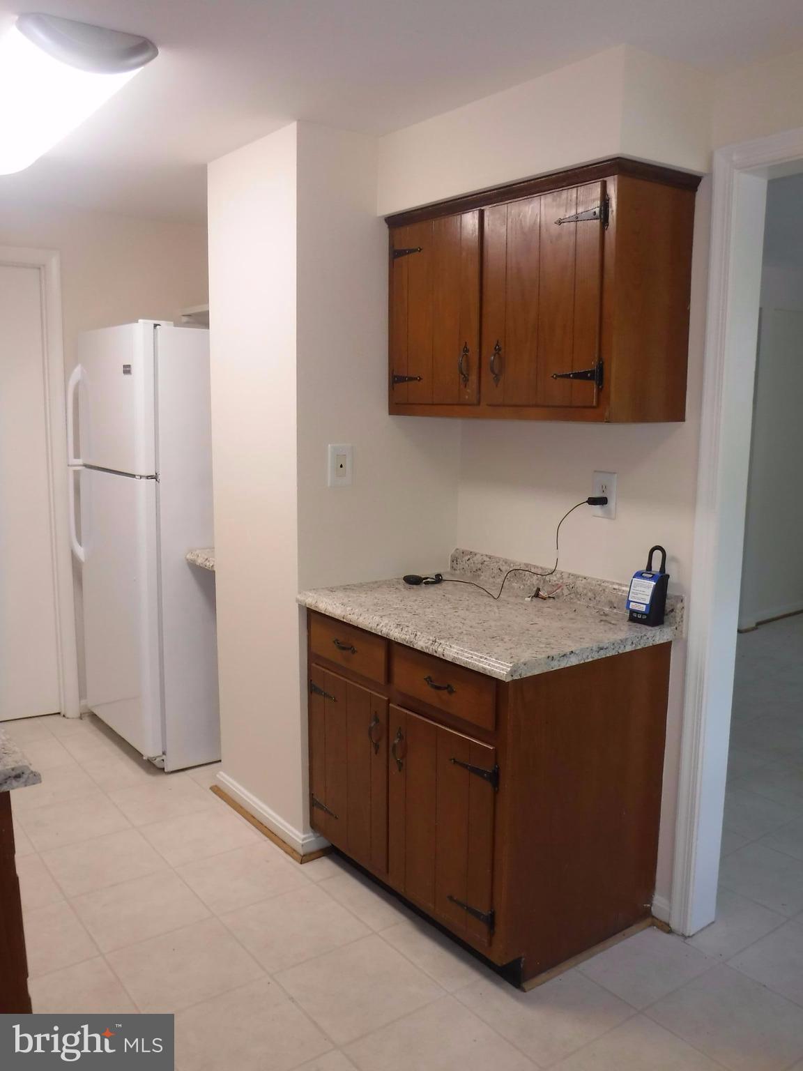 GREENWICH HILL - Residential Lease