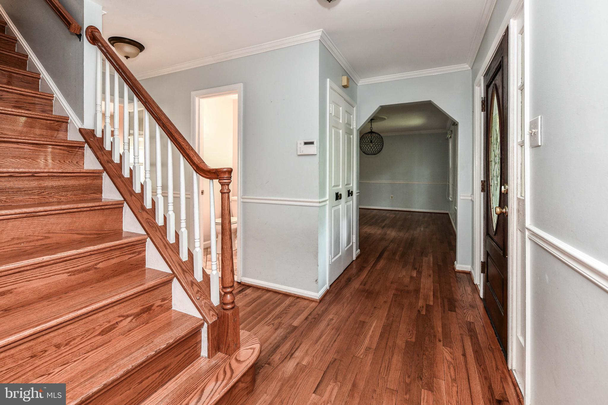 HOLLY KNOLL - Residential Lease